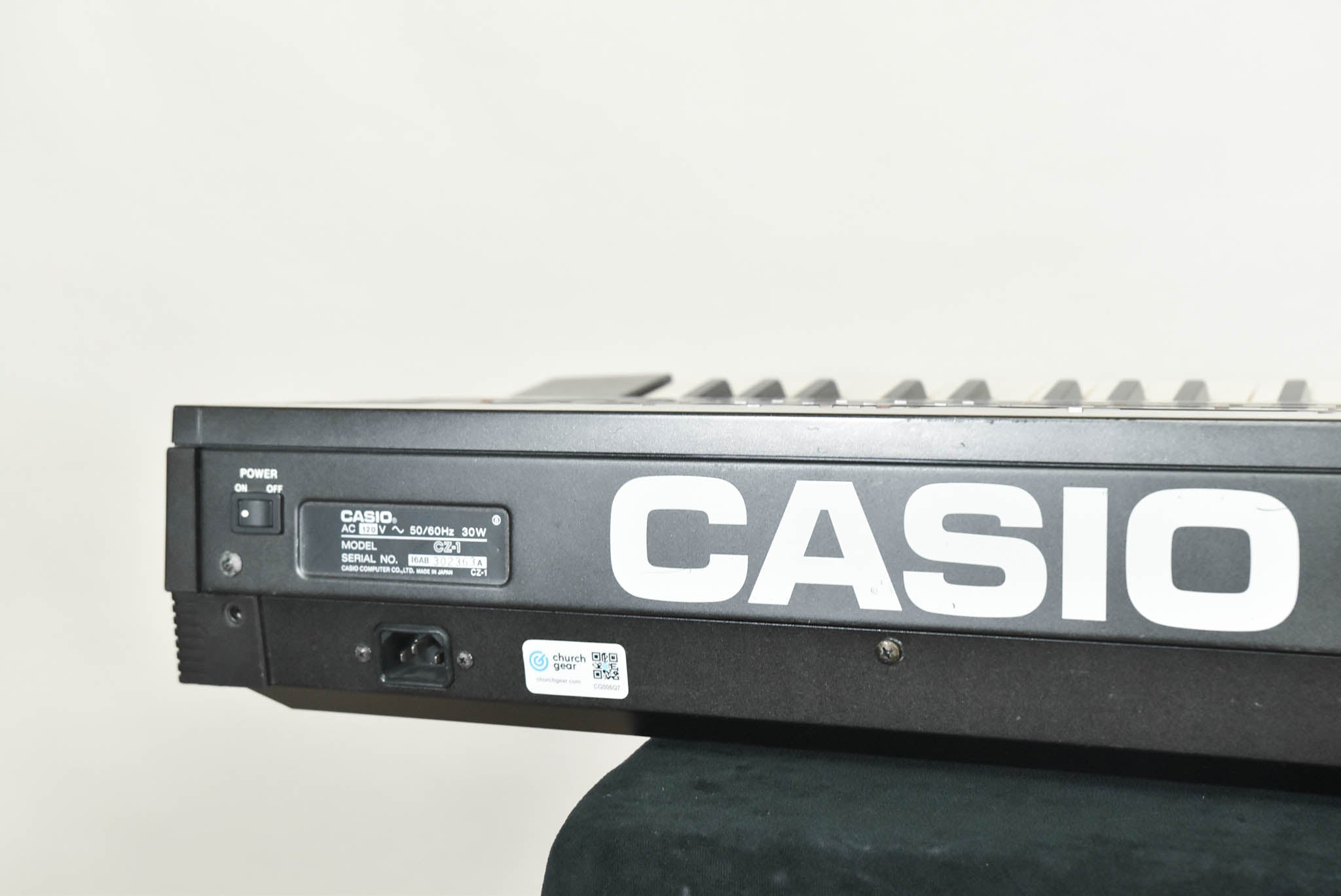 Casio CZ-1 61-Key Keyboard Synthesizer with Carrying Case