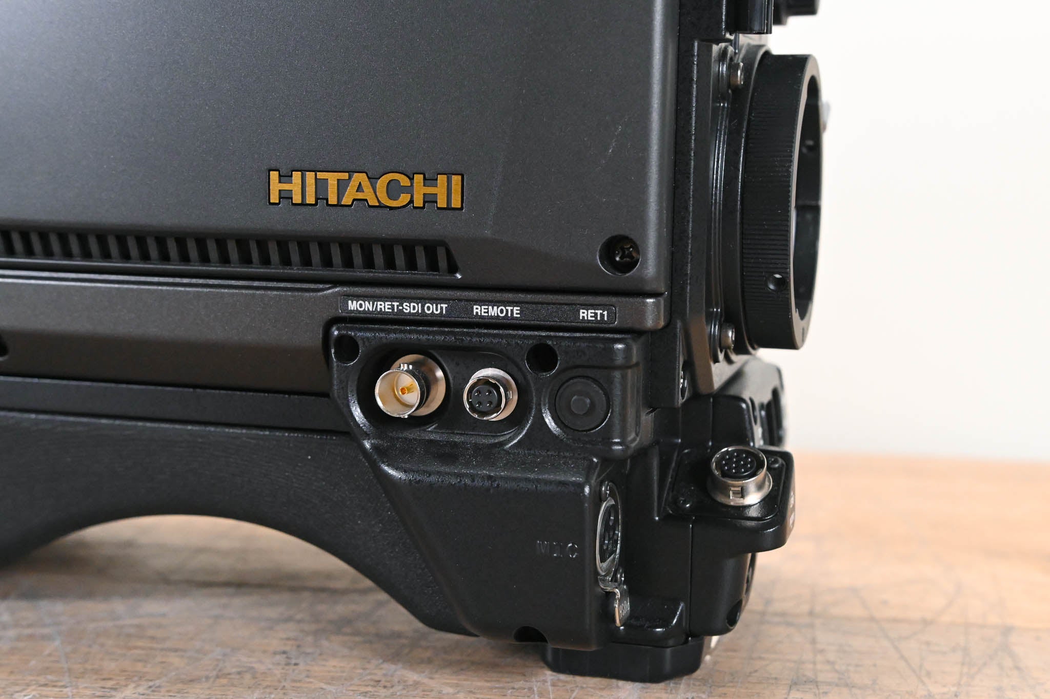 Hitachi Z-HD5000 HDTV Camera with CA-HF1000 Camera Adaptor