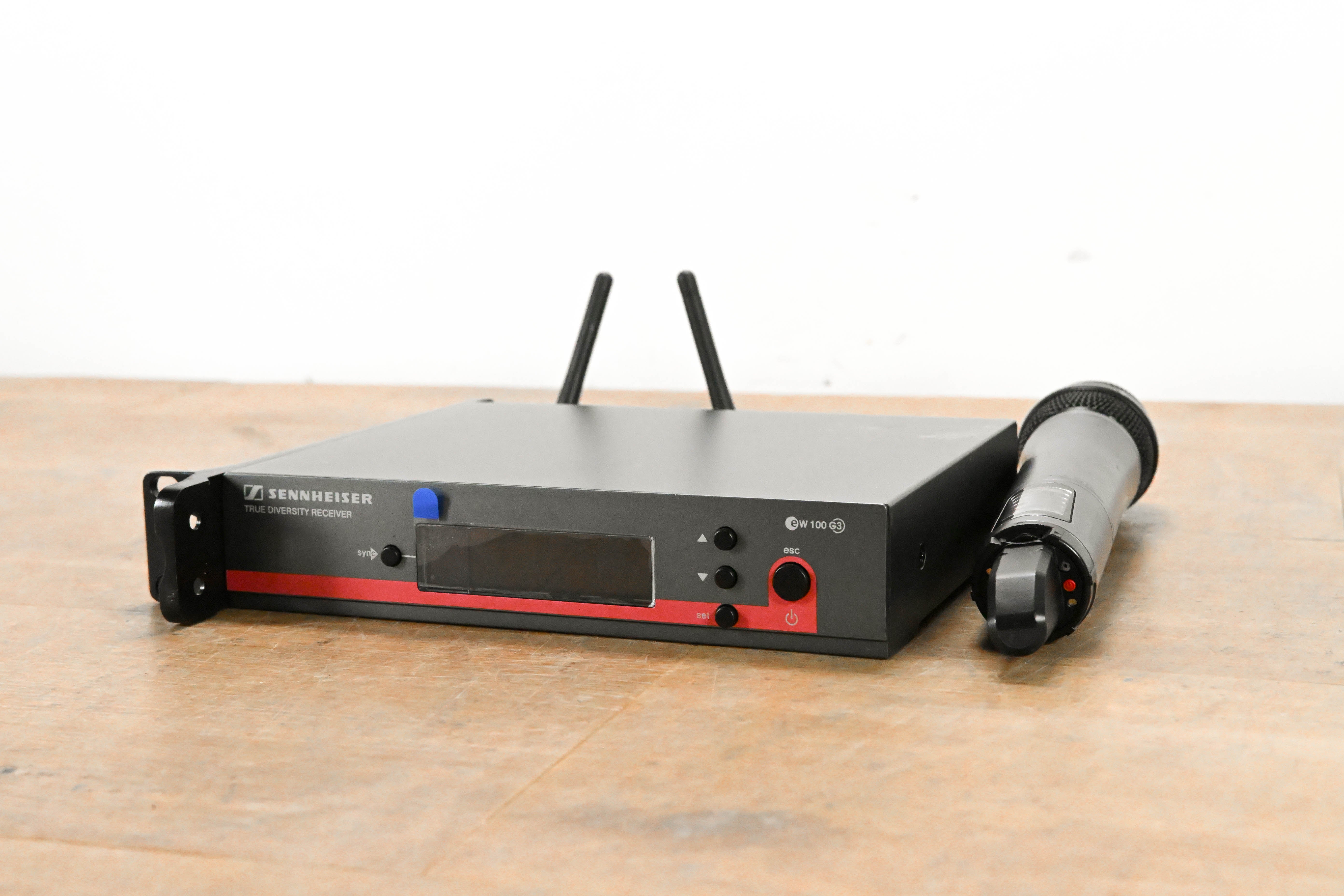 Sennheiser ew 100 G3 Handheld Wireless System A Range - NO POWER SUPPLY
