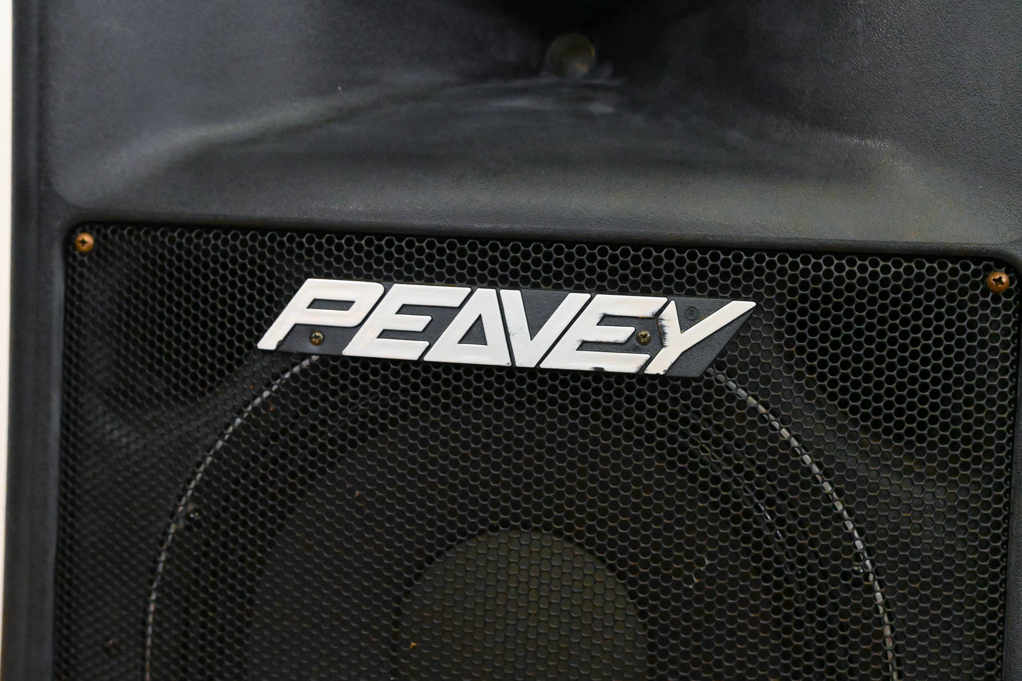 Peavey Impulse 1012p Biamped Powered Speaker (PAIR)