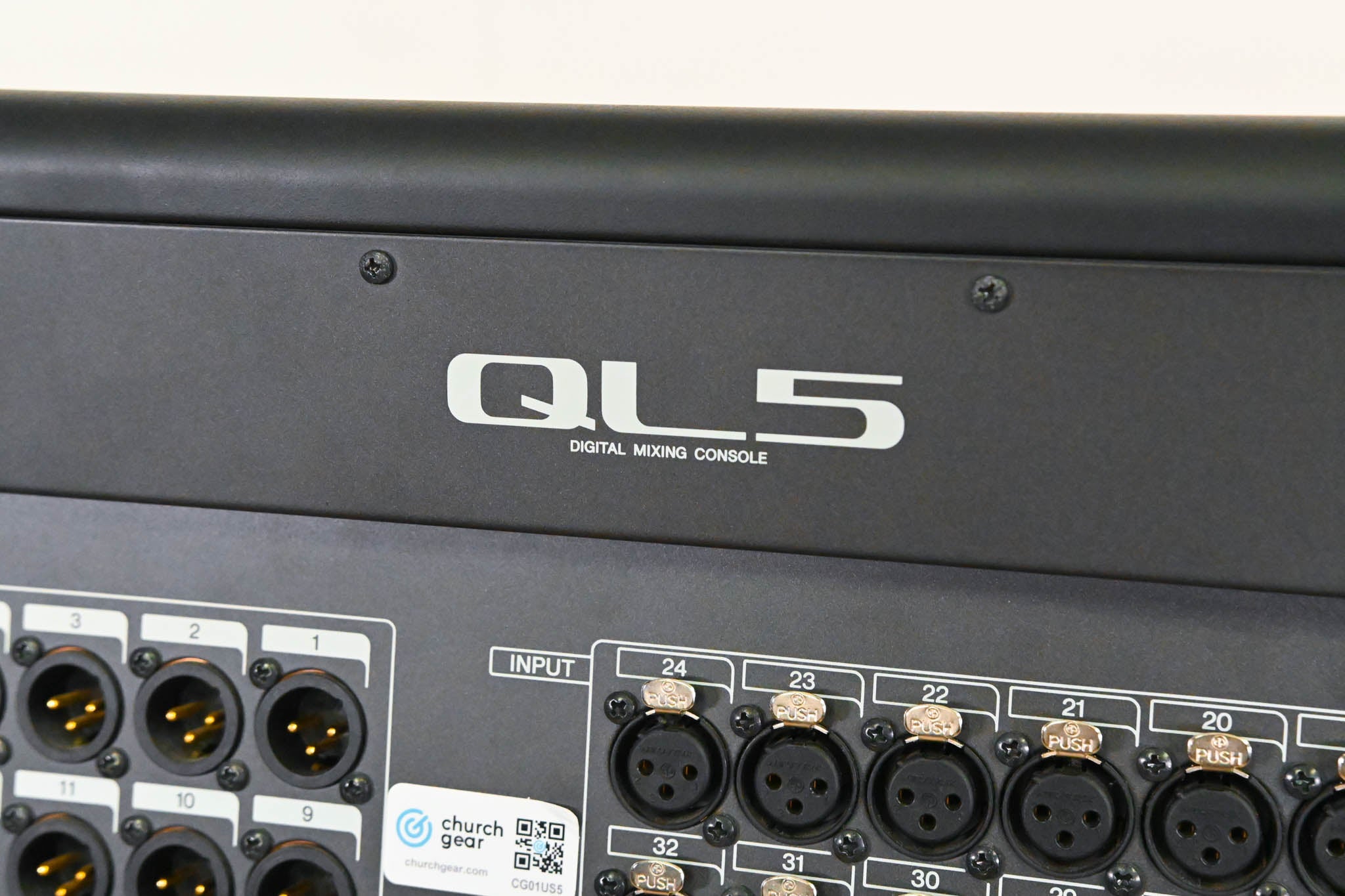 Yamaha QL5 64-Channel Digital Audio Mixing Console