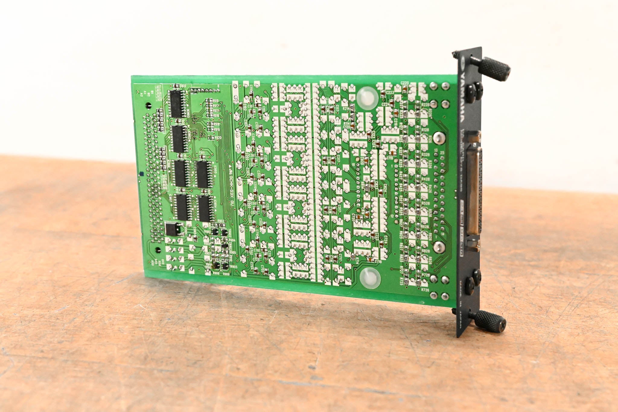 Yamaha MY8-DA96 24-bit, 96kHz 8-Channel Analog Output Card