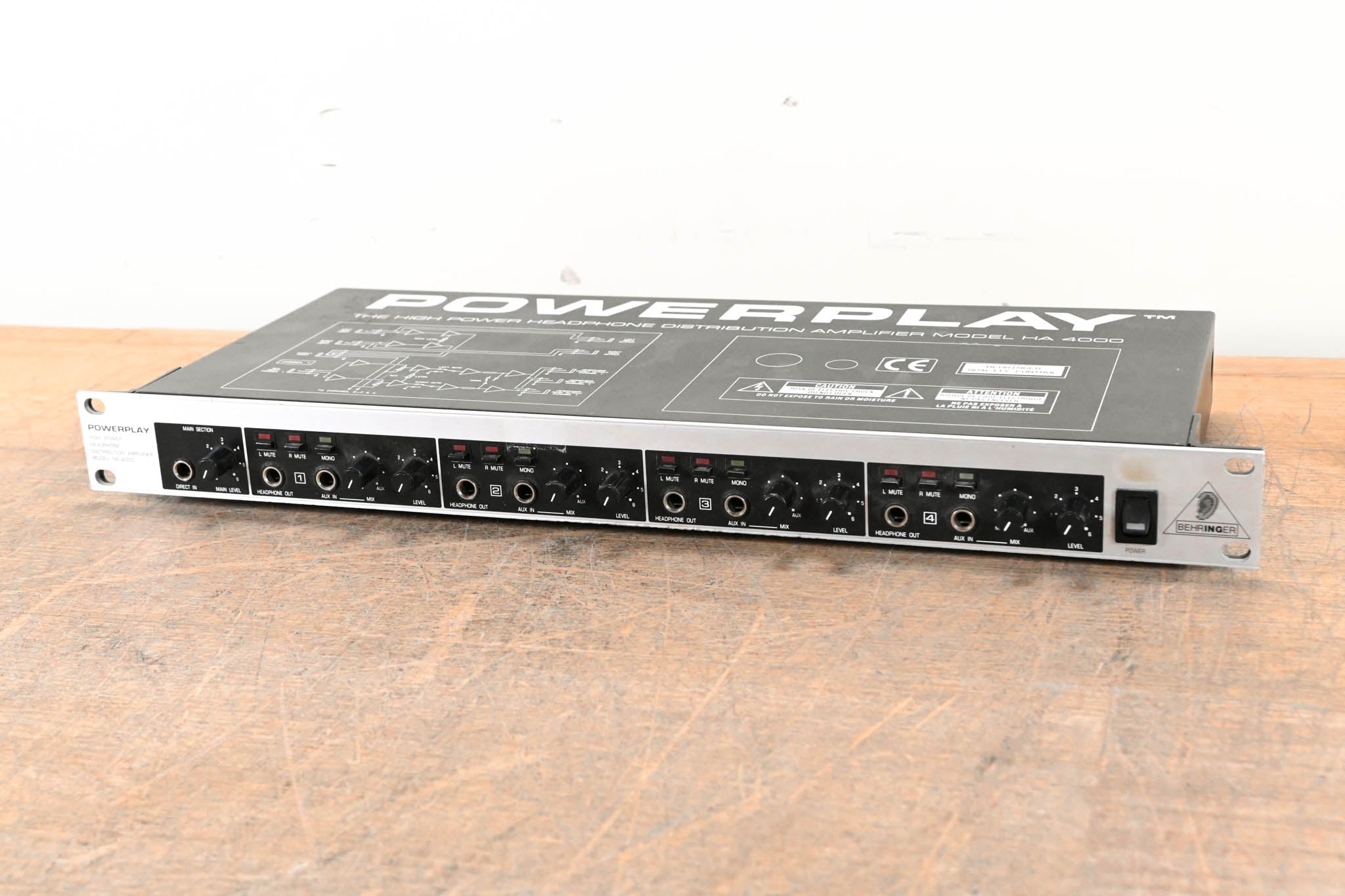 Behringer HA4000 Powerplay 4-Channel Stereo Headphone Amplifier