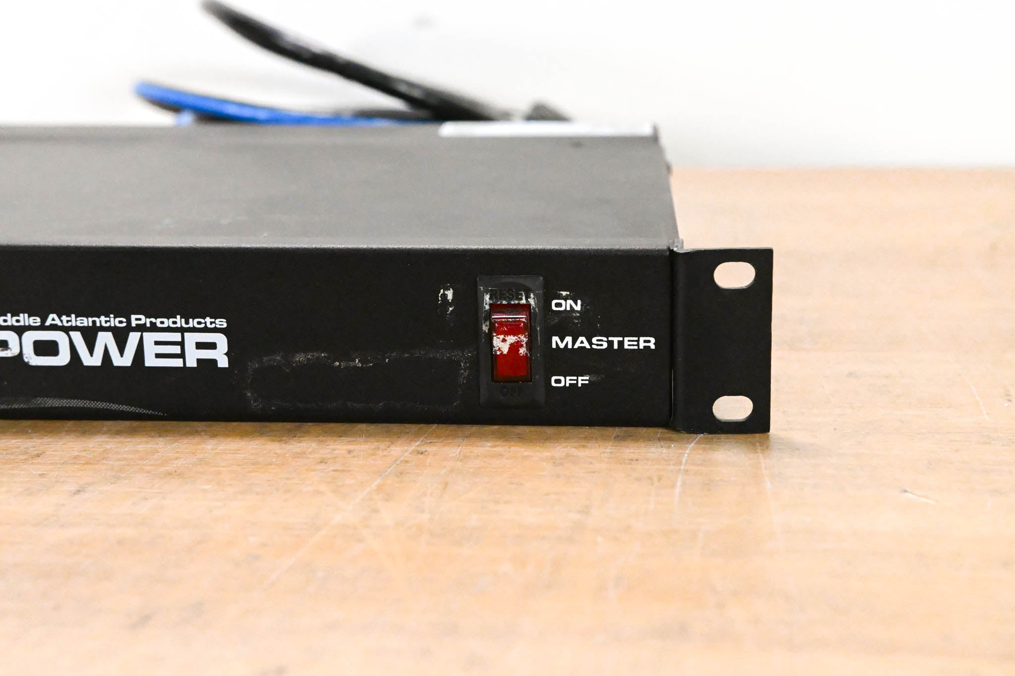 Middle Atlantic USC-6R Power Sequencer Rackmount Power Conditioner