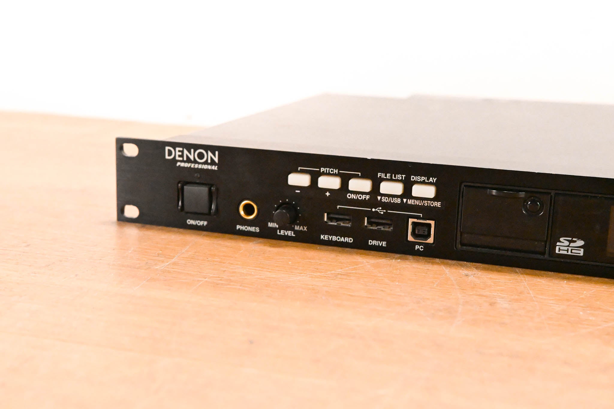 Denon DN-F650R 1RU Solid-State/USB Digital Audio Recorder