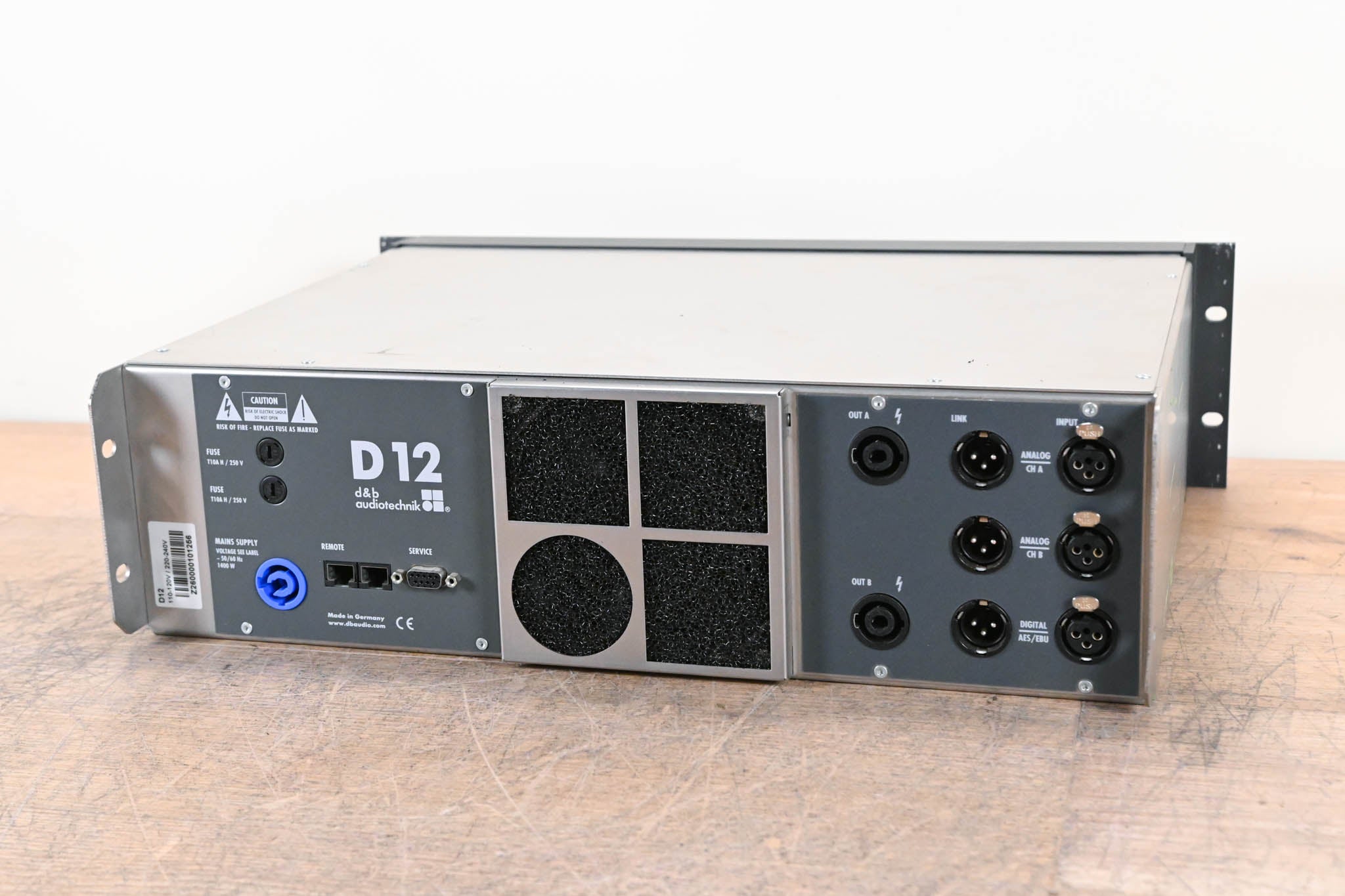 d&b audiotechnik D12 Dual-Channel Power Amplifier