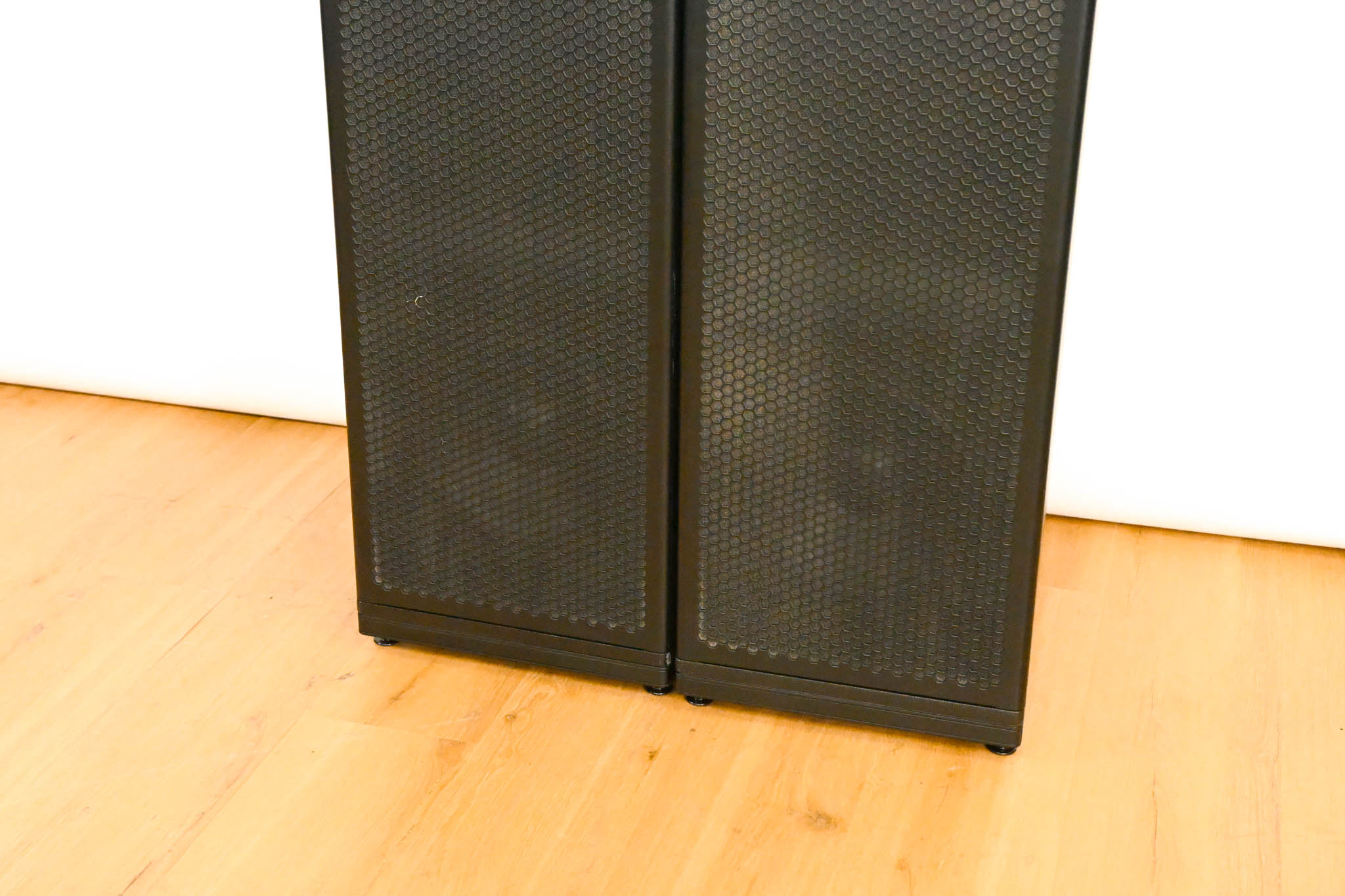 Meyer Sound MICA Active Line Array Loudspeaker (PAIR)