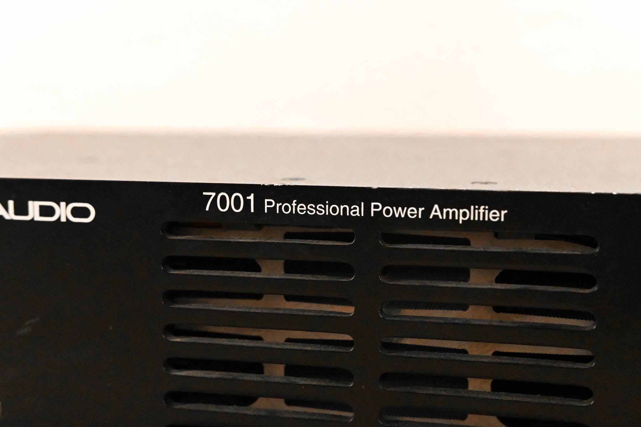 Crest Audio 7001 2-Channel Power Amplifier