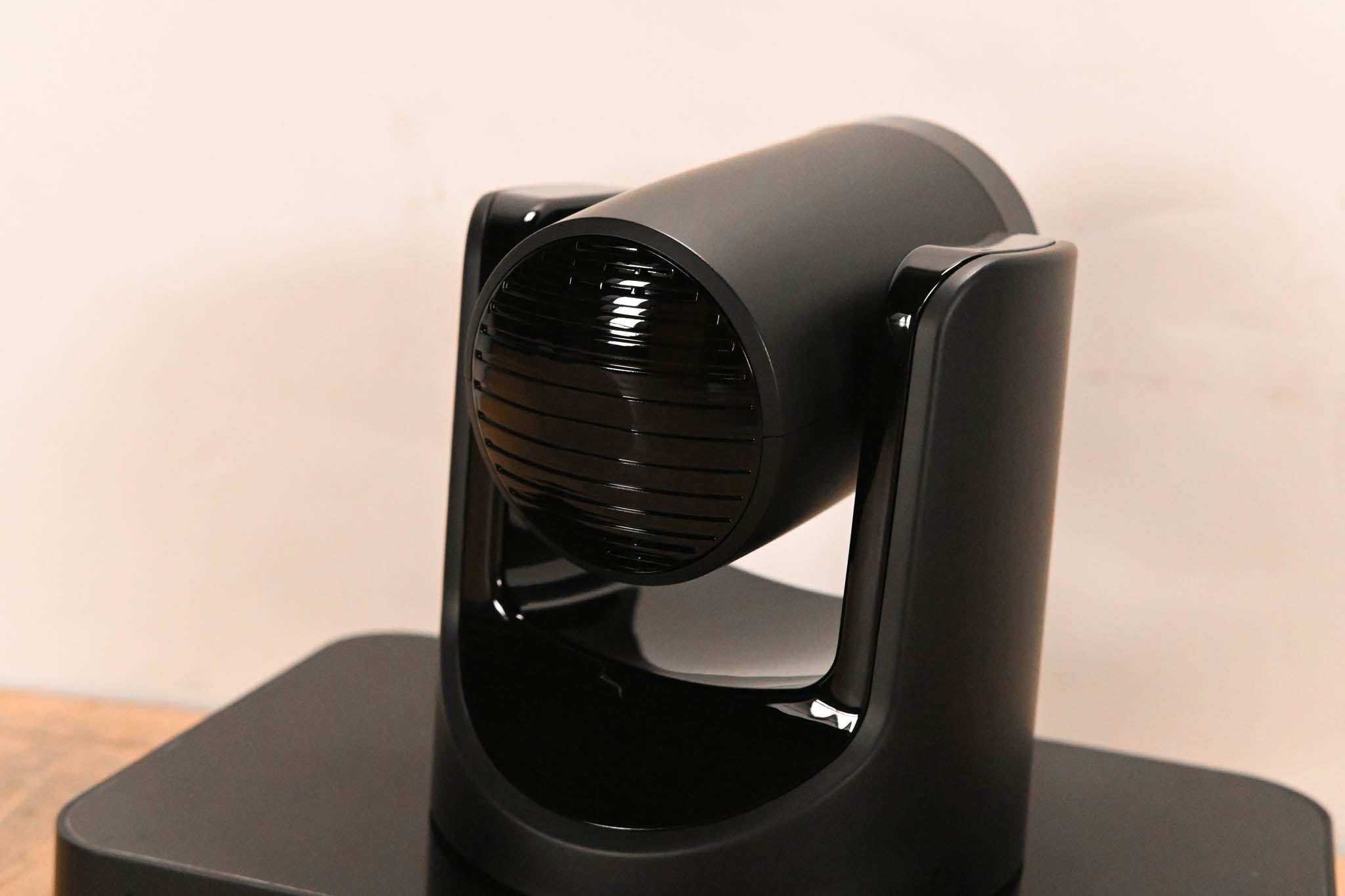 ClearOne UNITE 260N Pro PTZ Camera with 20x Zoom and AI Face Tracking