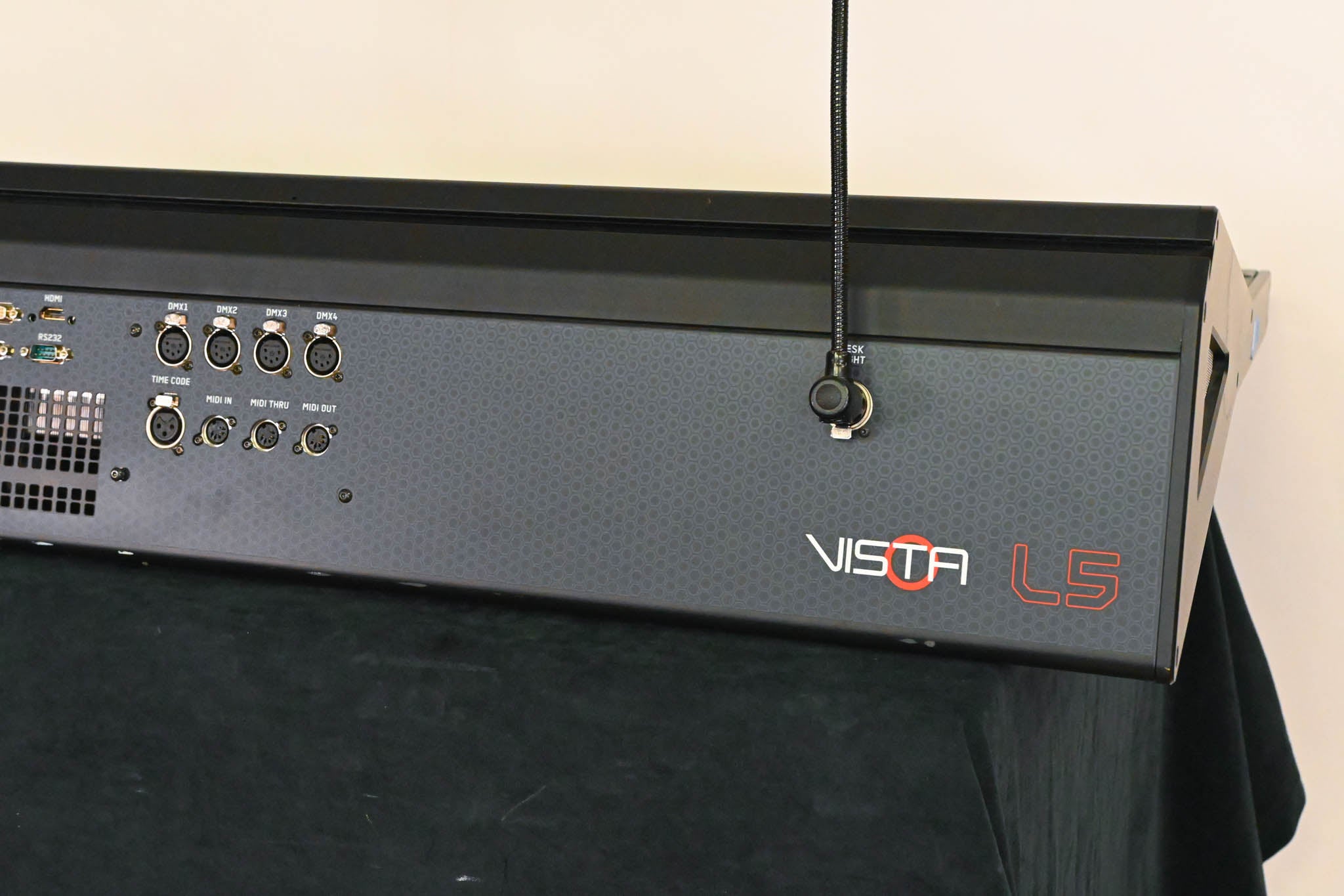 Jands Vista L5 Lighting Control Console