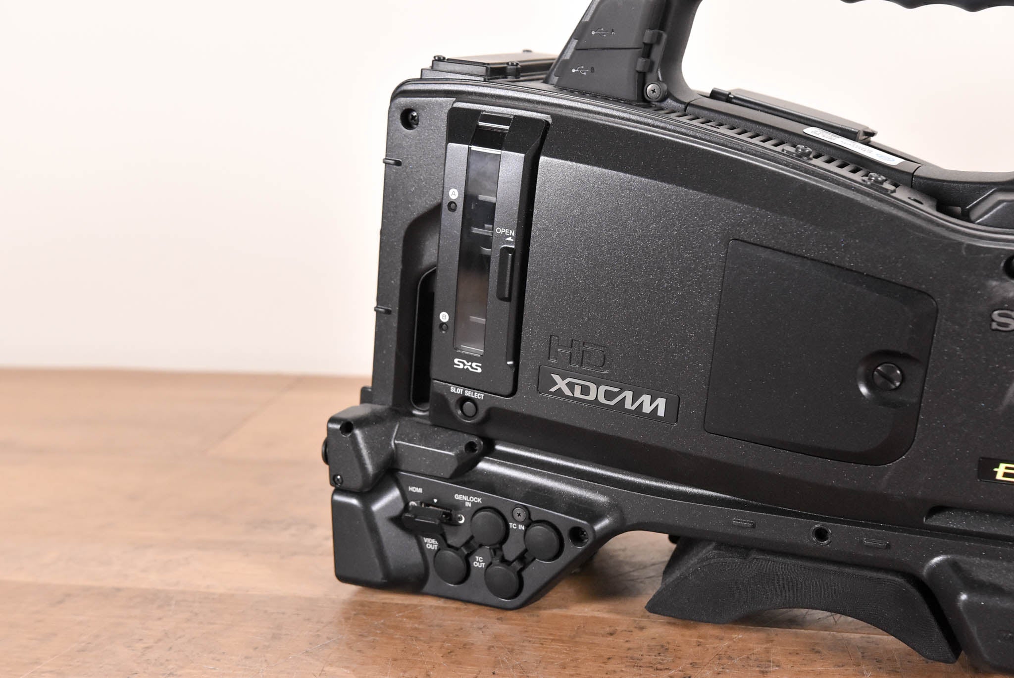 Sony PXW-X320 XDCAM Solid State Memory Camcorder