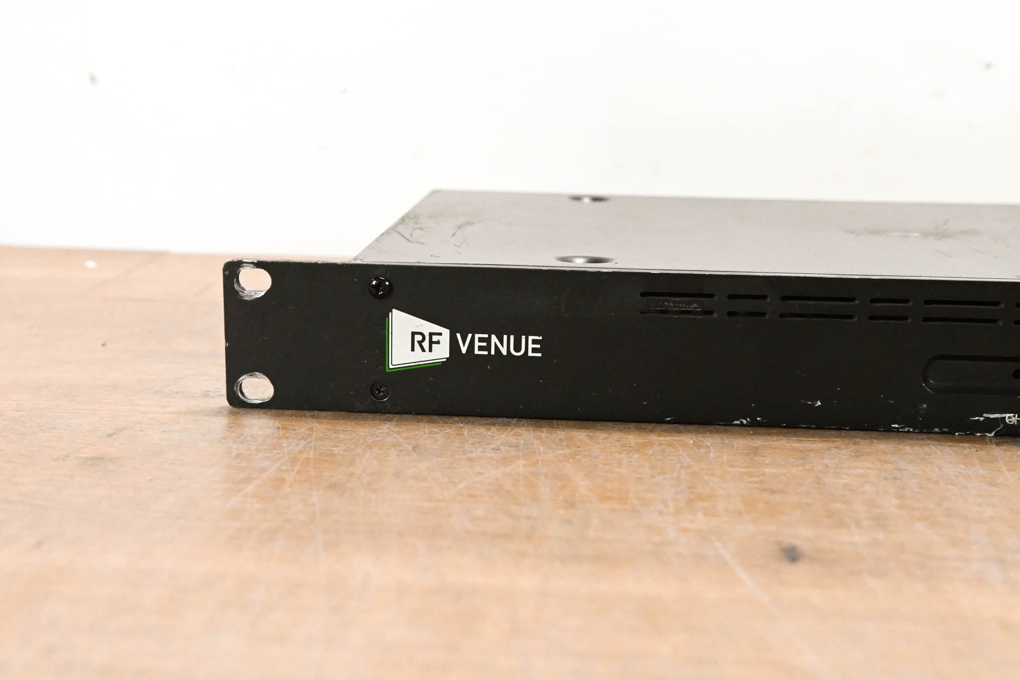 RF Venue COMBINE4 4-Channel UHF IEM Transmitter Antenna Combiner