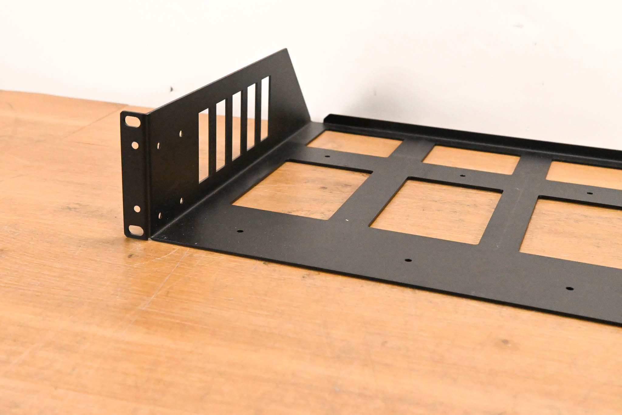 Waves Rack Shelf For Half-Rack Sound Grid Servers