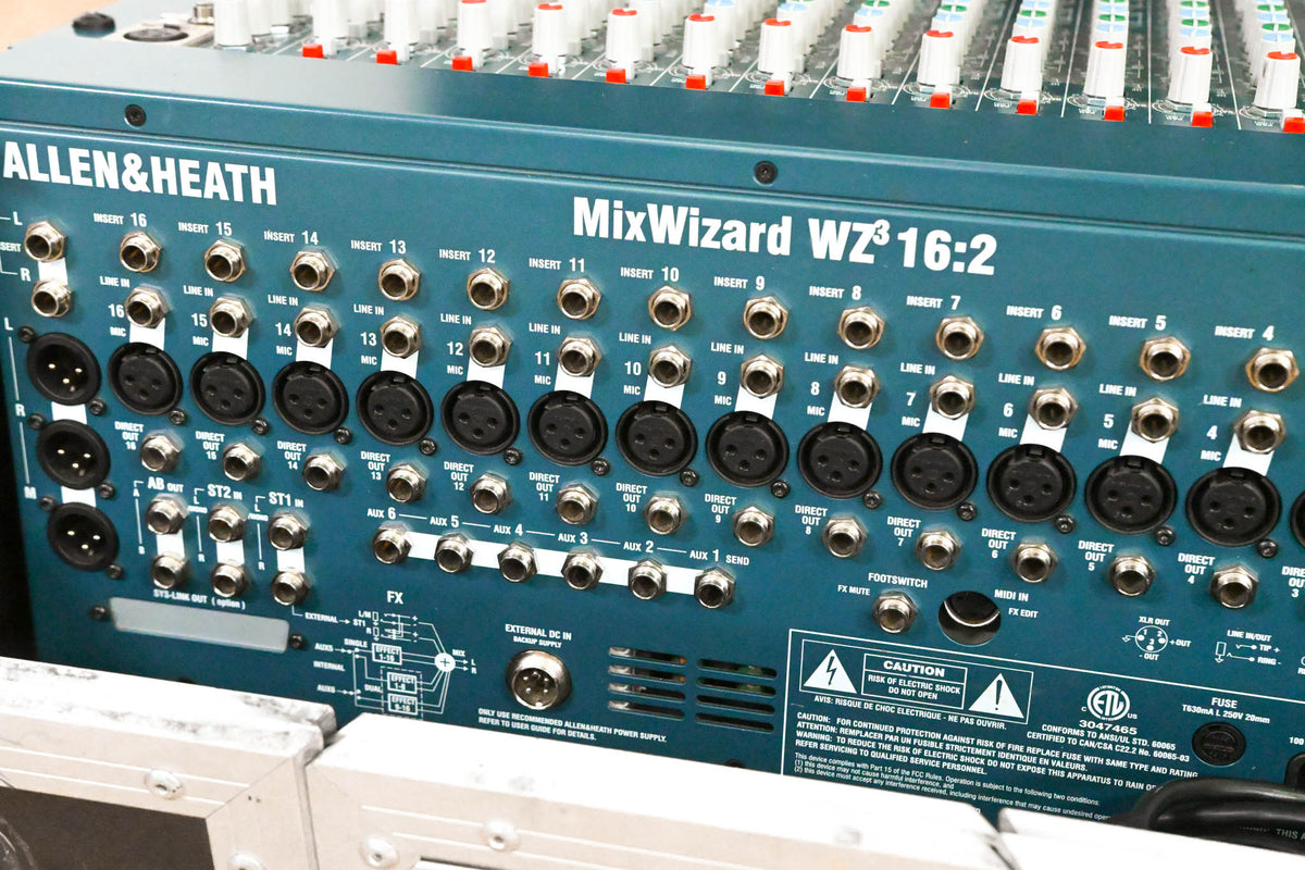 Allen & Heath MixWizard WZ3 16:2 16-Channel Analog Mixer w/ Road Case