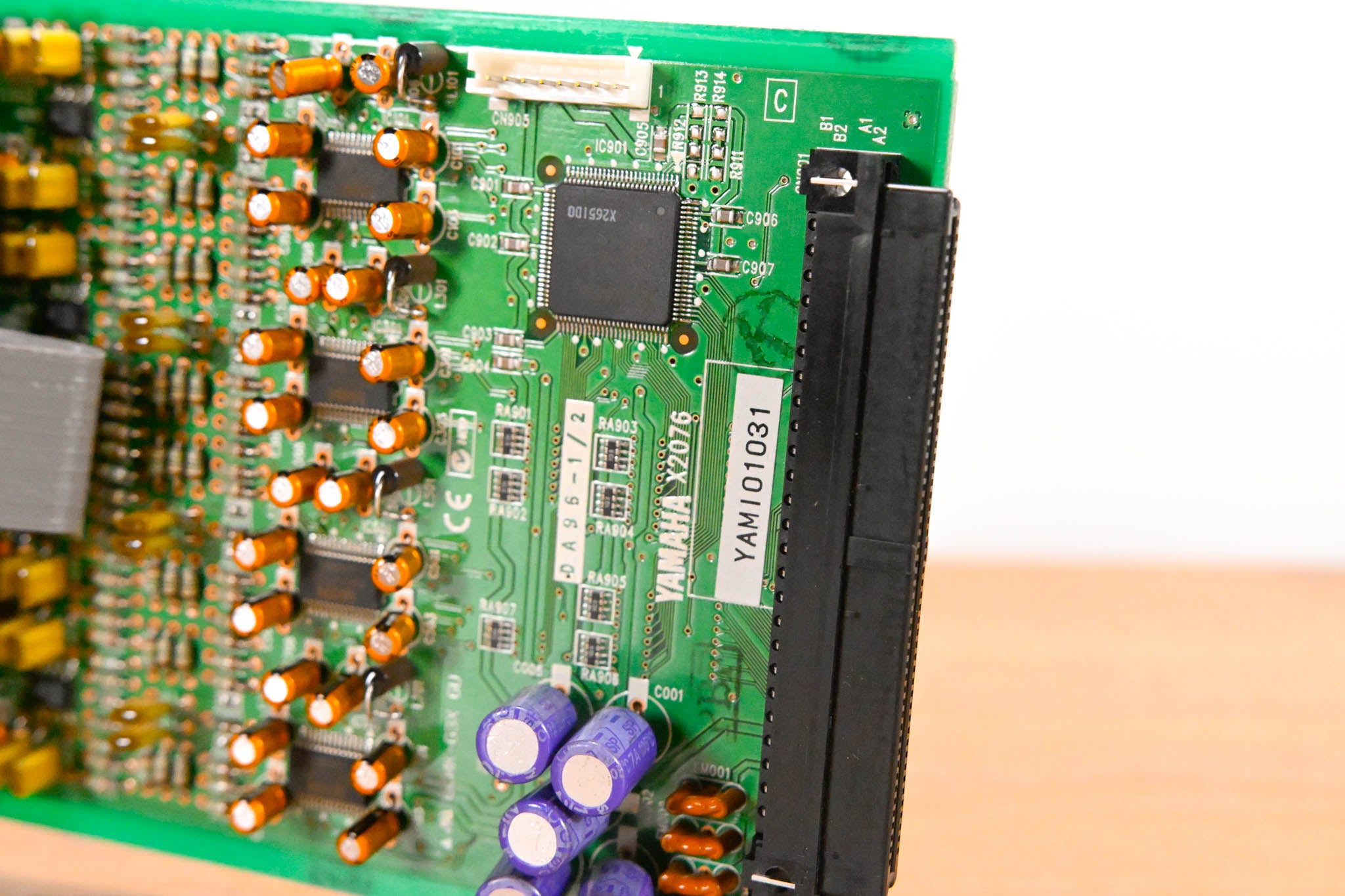 Yamaha MY8-DA96 24-bit, 96kHz 8-Channel Analog Output Card