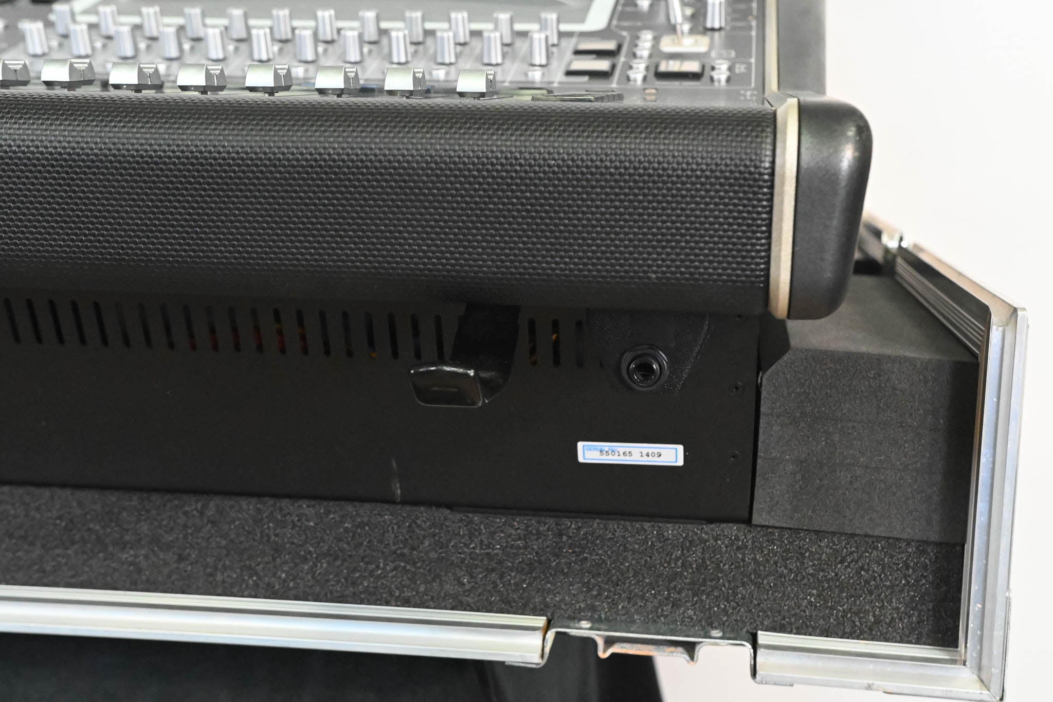 DiGiCo SD5 Digital Mixing Console w/ Waves Card, ST Optical & Road Case