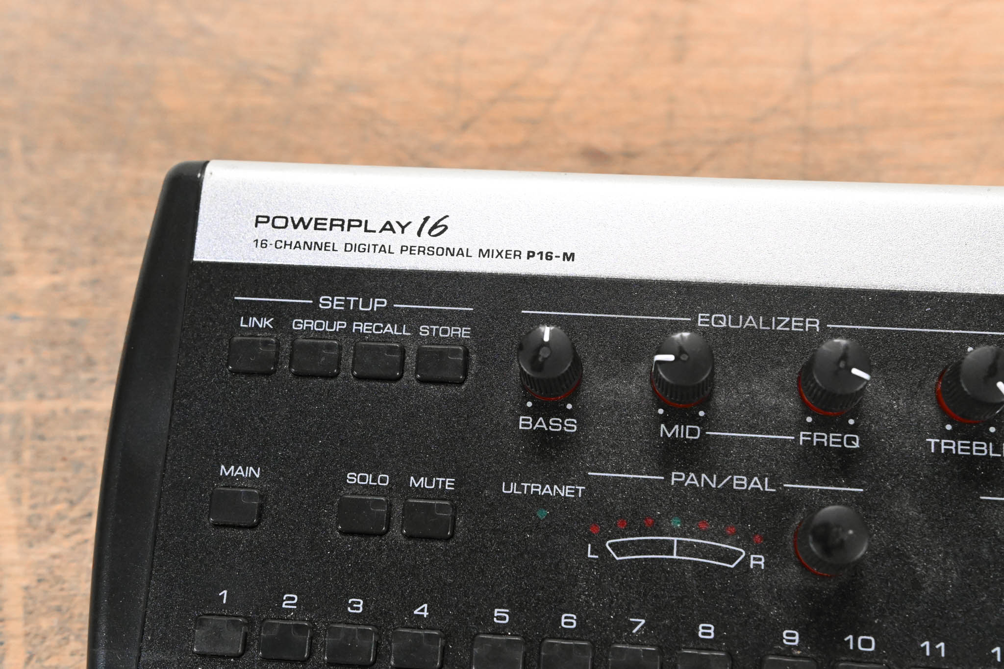 Behringer Powerplay P16-M 16-Channel Digital Personal Mixer