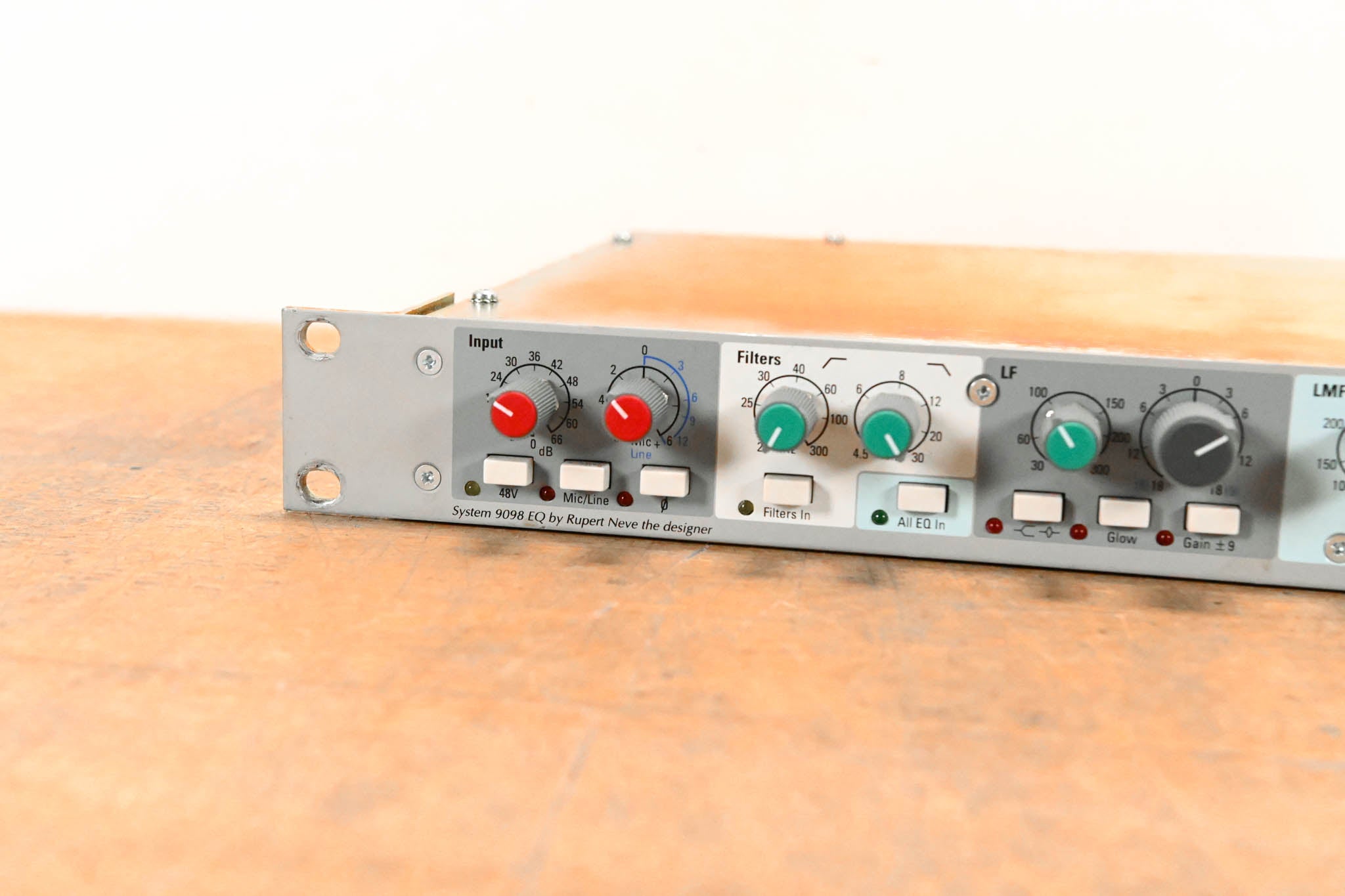 AMEK System 9098 EQ Dual-Channel Parametric EQ by Rupert Neve