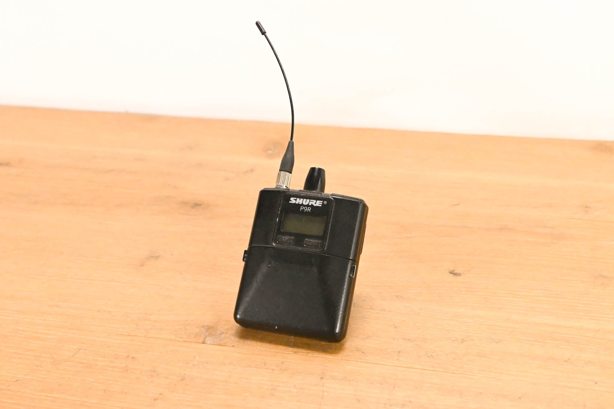 Shure PSM 900 Wireless IEM System L6 Band: 656-692 MHz (NO POWER SUPPLY)