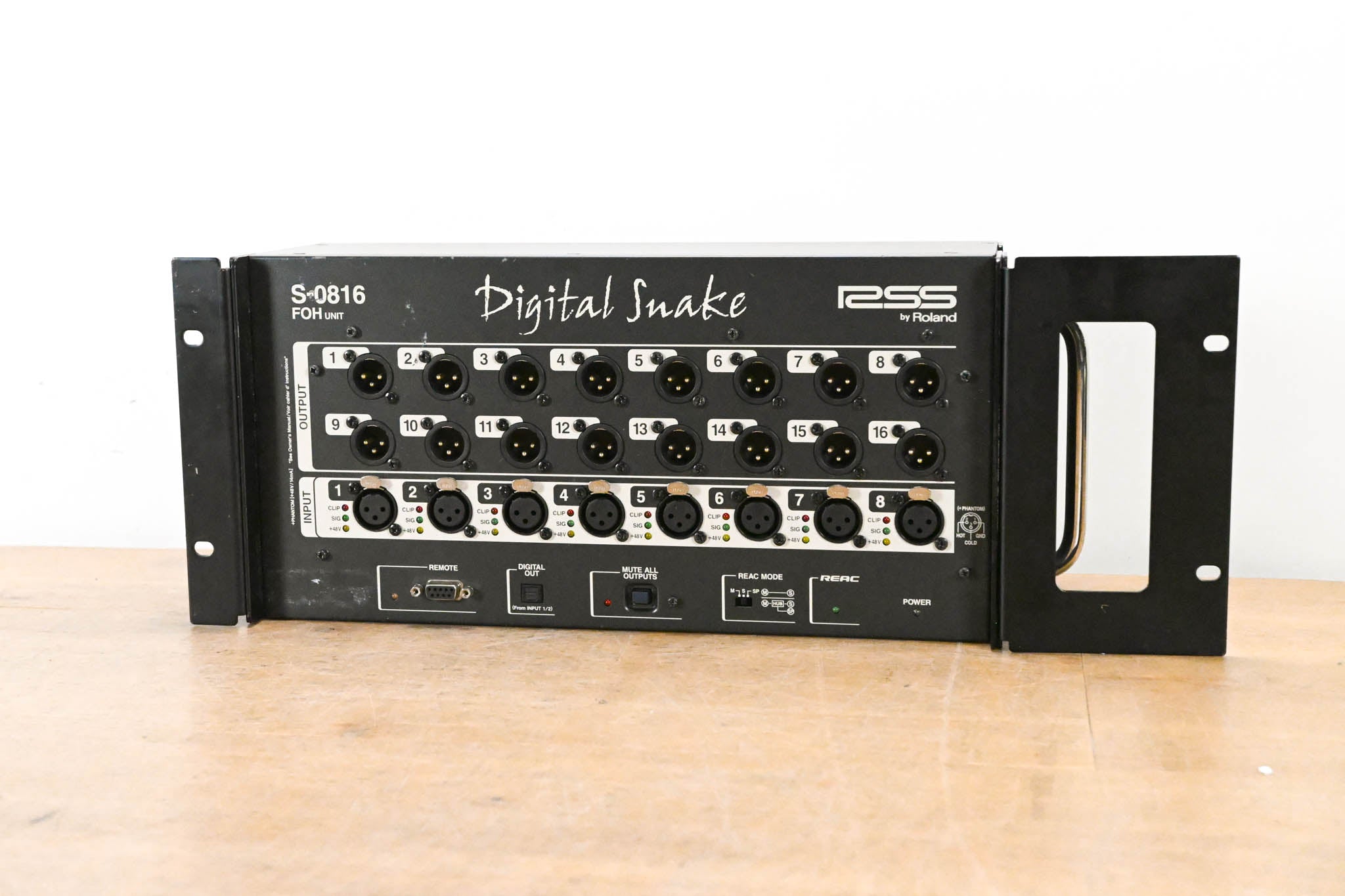 Roland S-0816 8 x 16 Digital Snake Front of House Unit