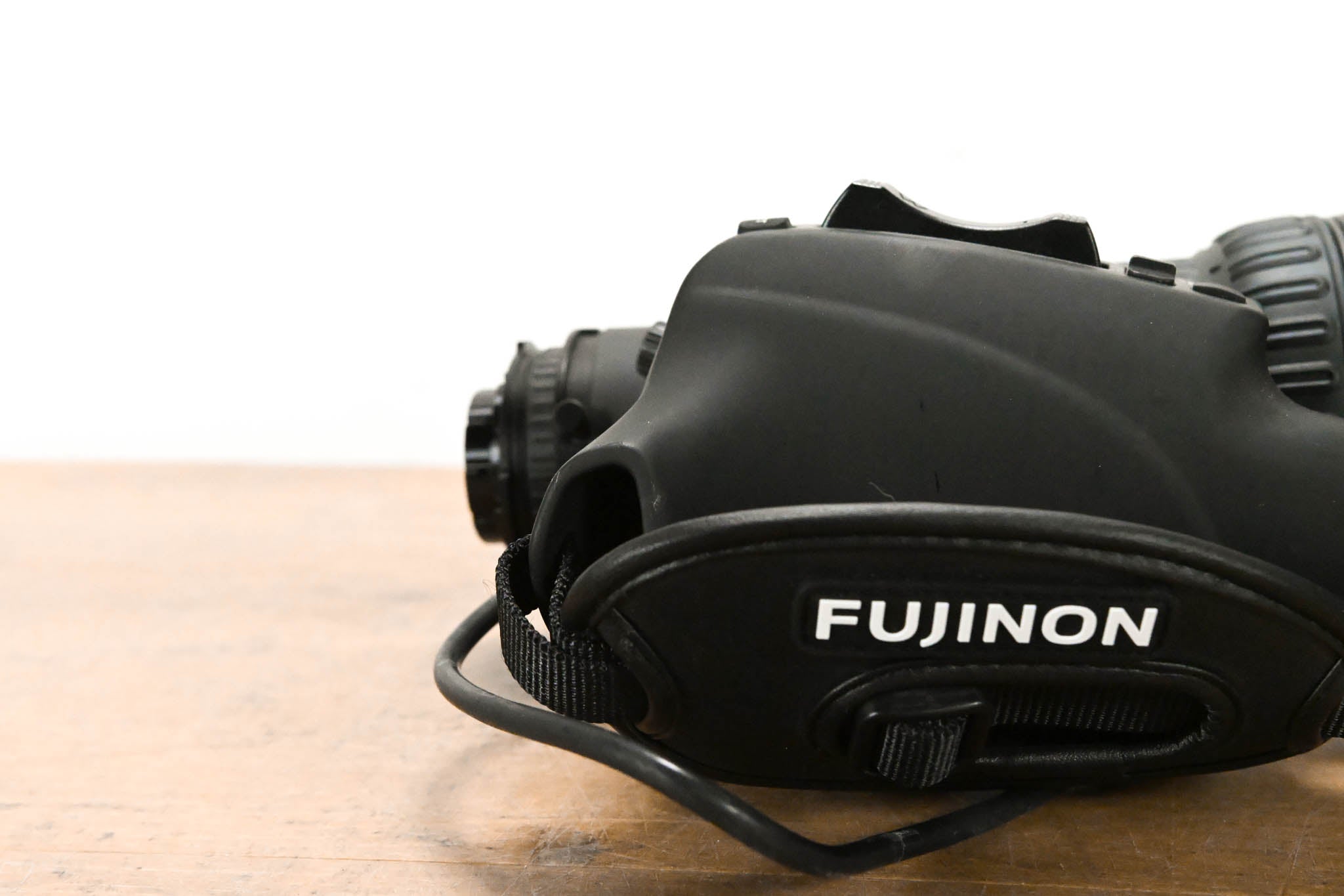Fujinon ZA17x7.6BERM-M6 17x 2/3" HDTV Lens - 1:1.8/7.6-130mm