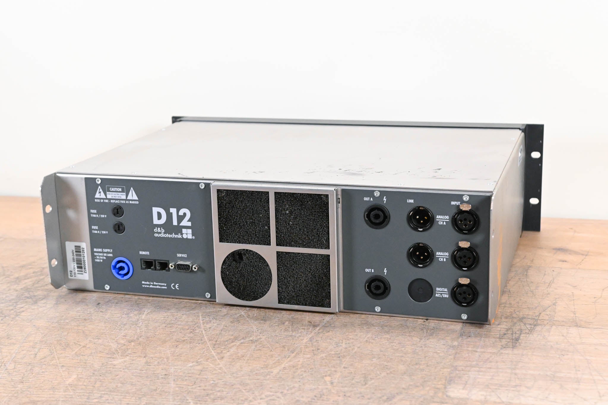 d&b audiotechnik D12 Dual-Channel Power Amplifier