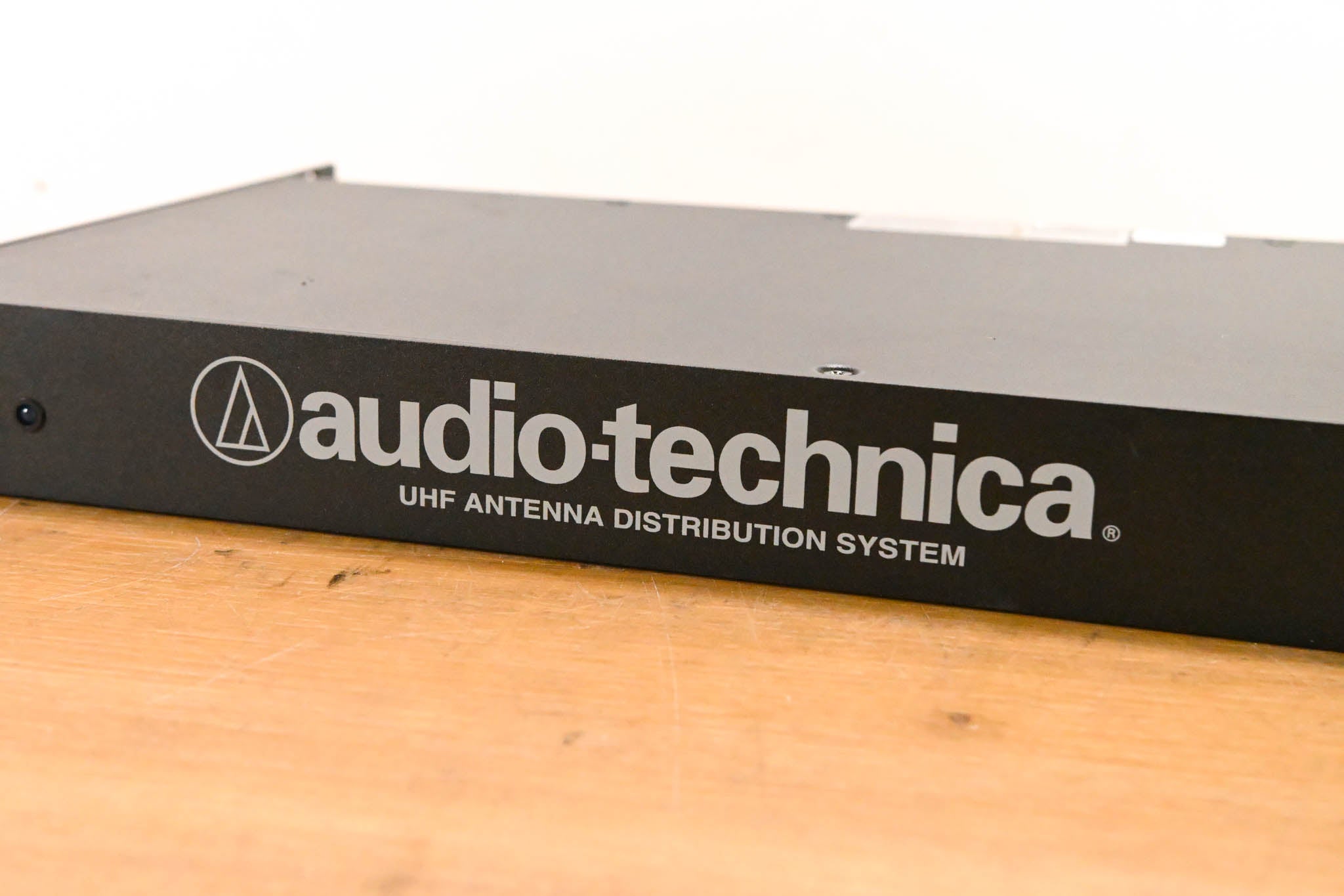 Audio-Technica AEW-DA660D UHF Antenna Distribution System