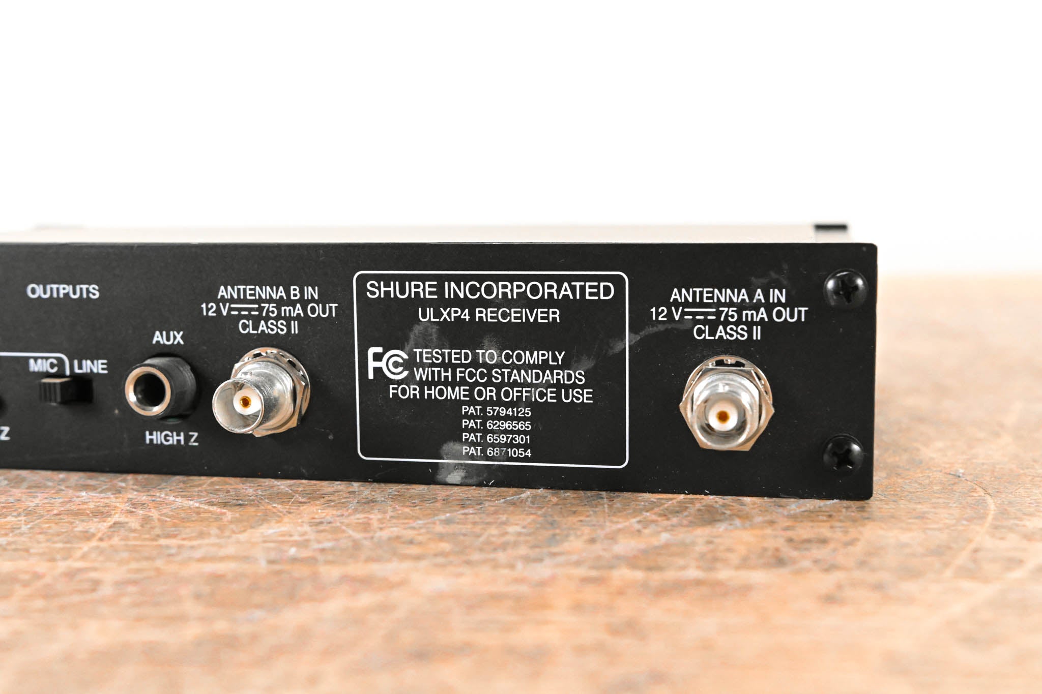 Shure ULXP4 Wireless Receiver - G3 Band: 470-506 MHz (NO POWER SUPPLY)