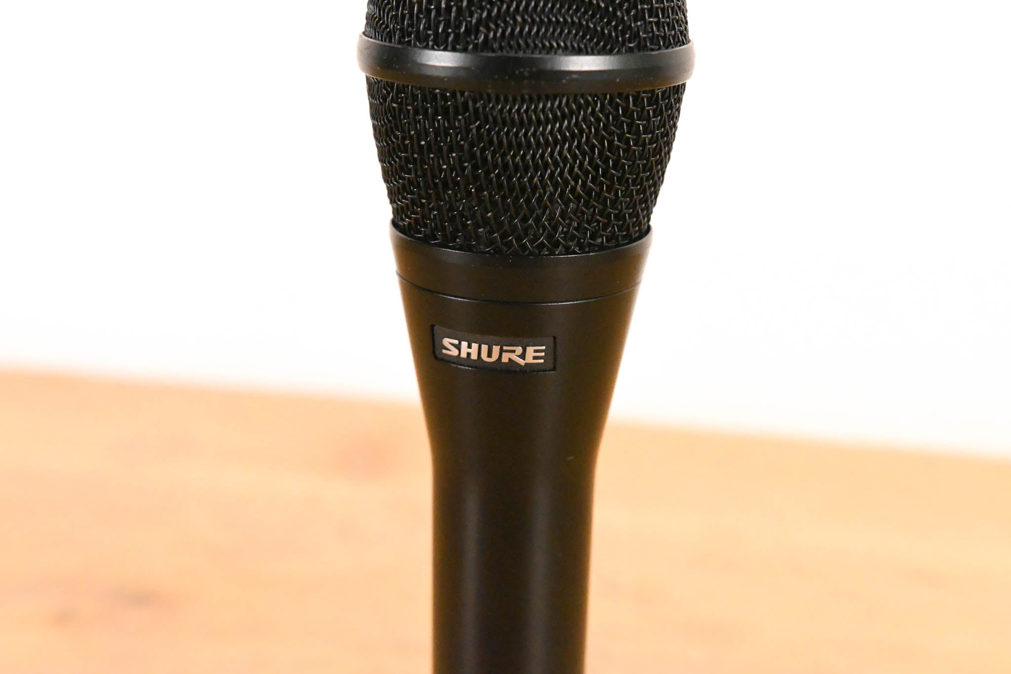 Shure KSM9HS Dual-Pattern Condenser Handheld Vocal Microphone