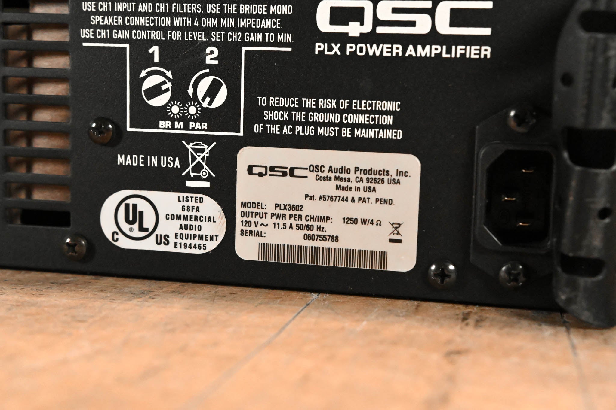 QSC PLX3602 2-Channel Power Amplifier