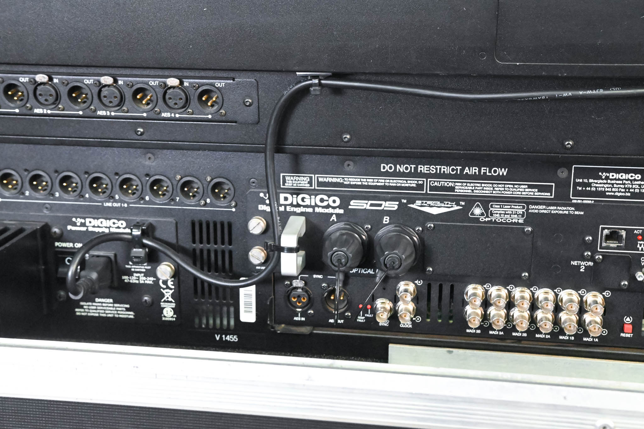 DiGiCo SD5 Digital Mixing Console w/ Waves Card, ST Optical & Road
