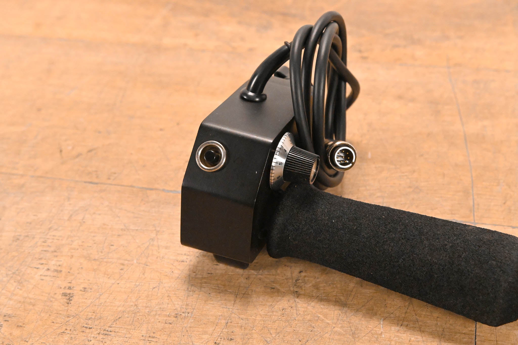 VariZoom VZ-PRO-F 8-pin Fujinon Zoom Control