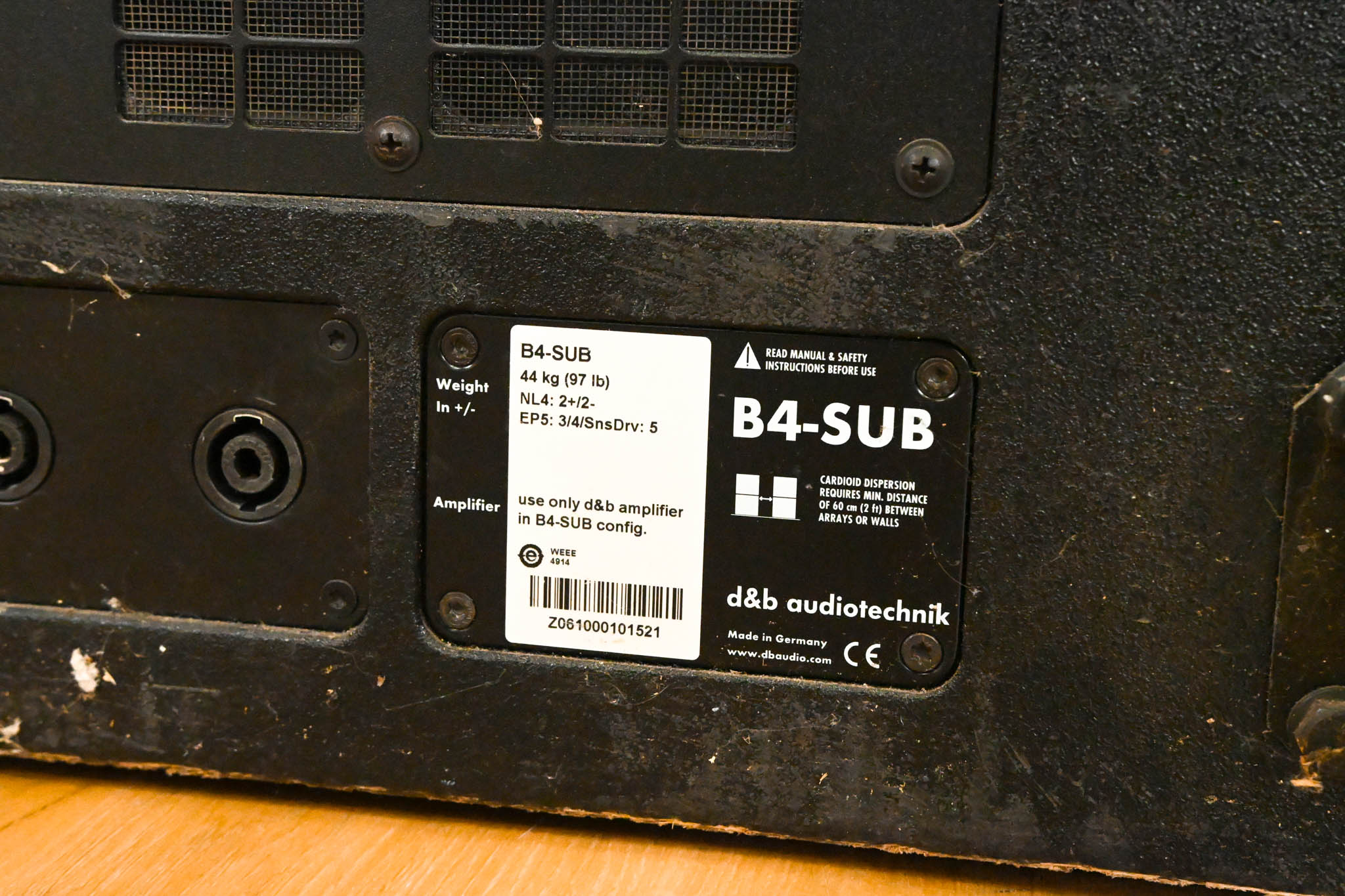 d&b audiotechnik B4-SUB Cardioid Subwoofer