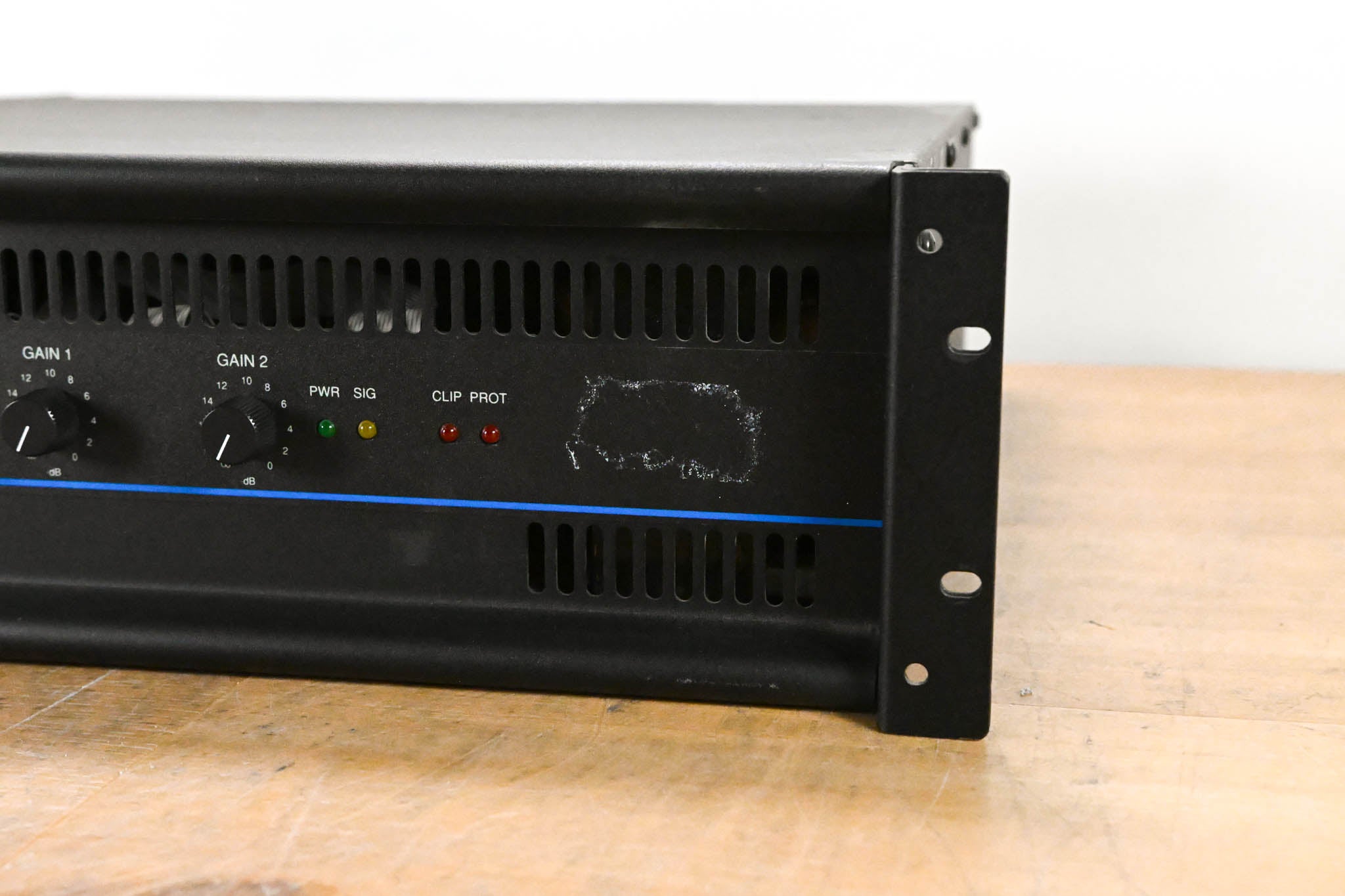 QSC MX 2000a Two-Channel Power Amplifier