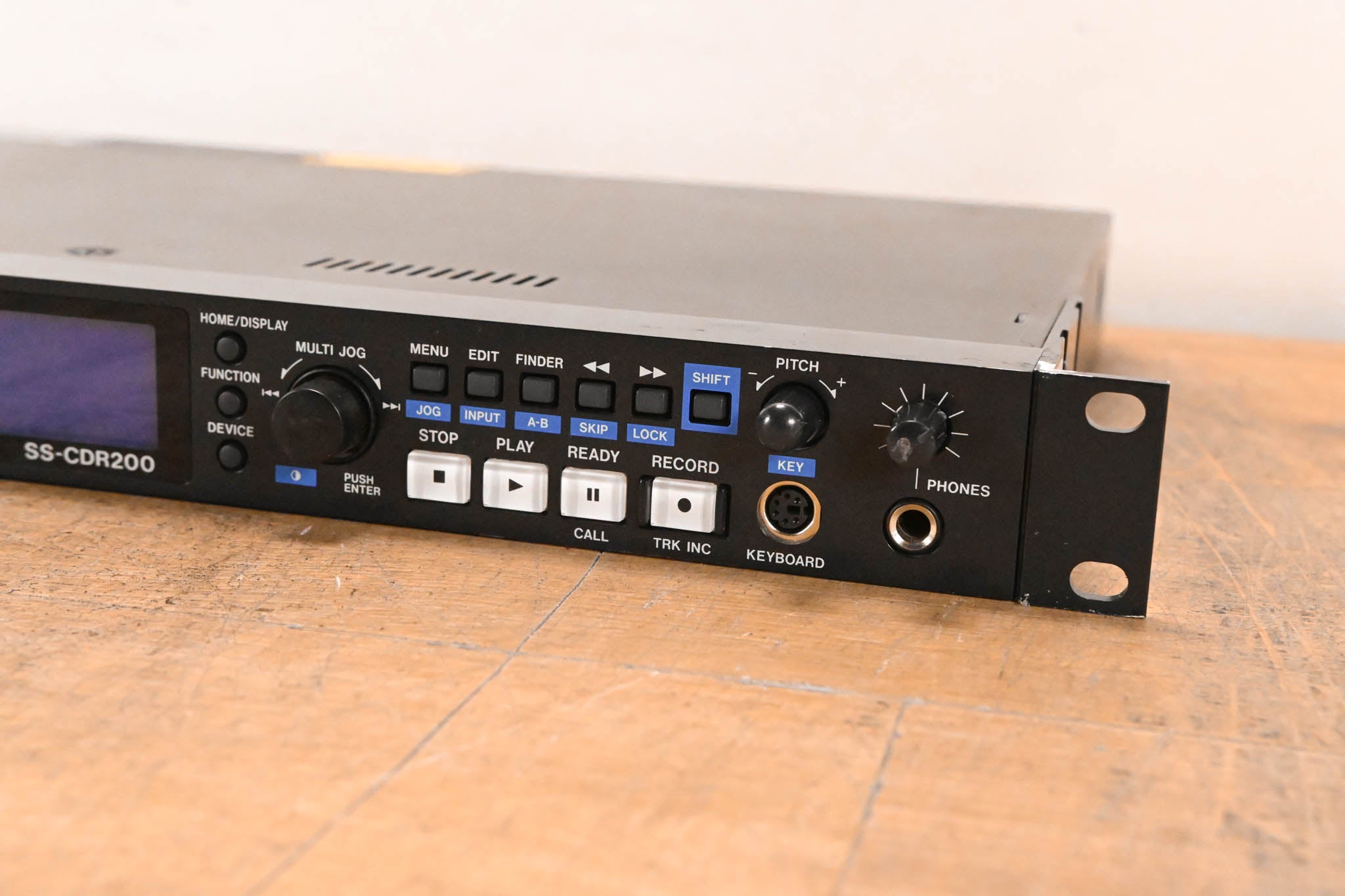 TASCAM SS-CDR200 Solid State and CD Digital Audio Recorder