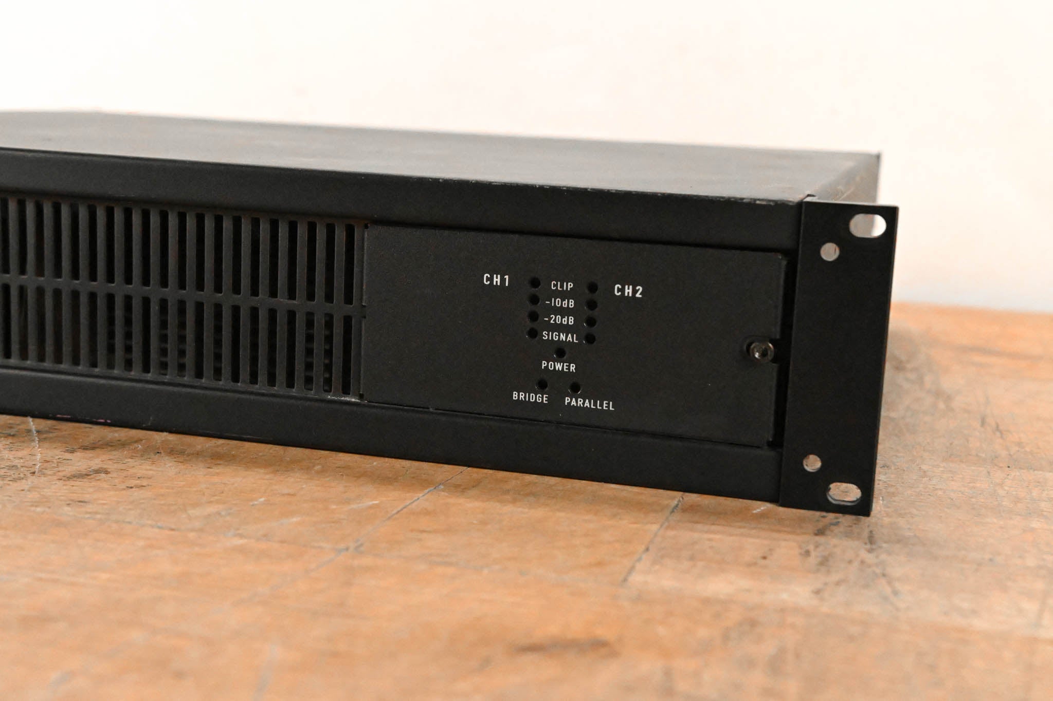 QSC CX602V 2-Channel 70V Power Amplifier
