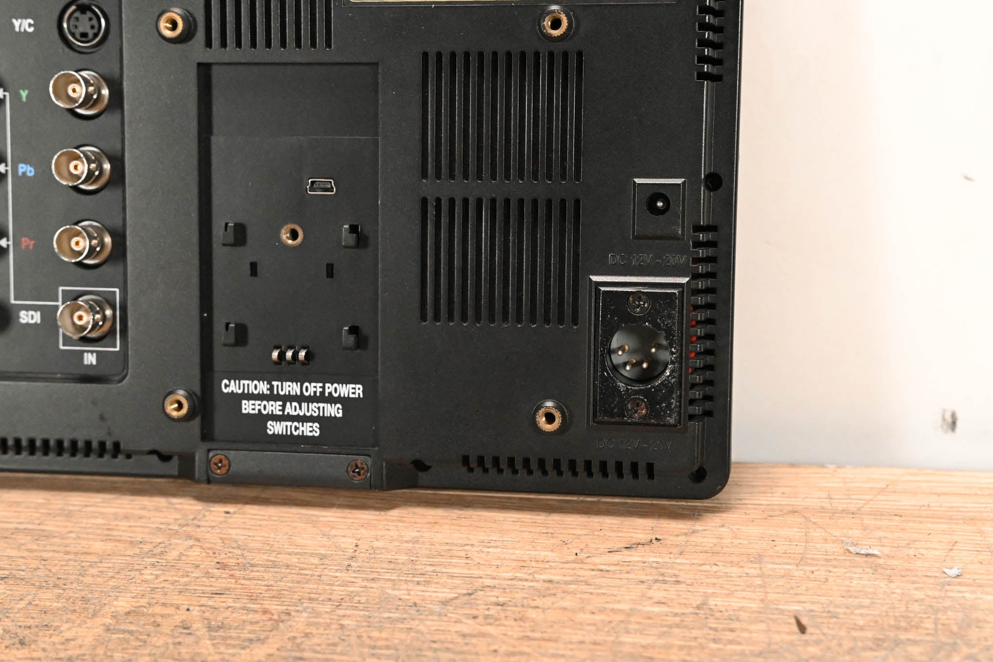 Ikan VX9e 9” HD-SDI LCD Field Monitor (NO POWER SUPPLY)