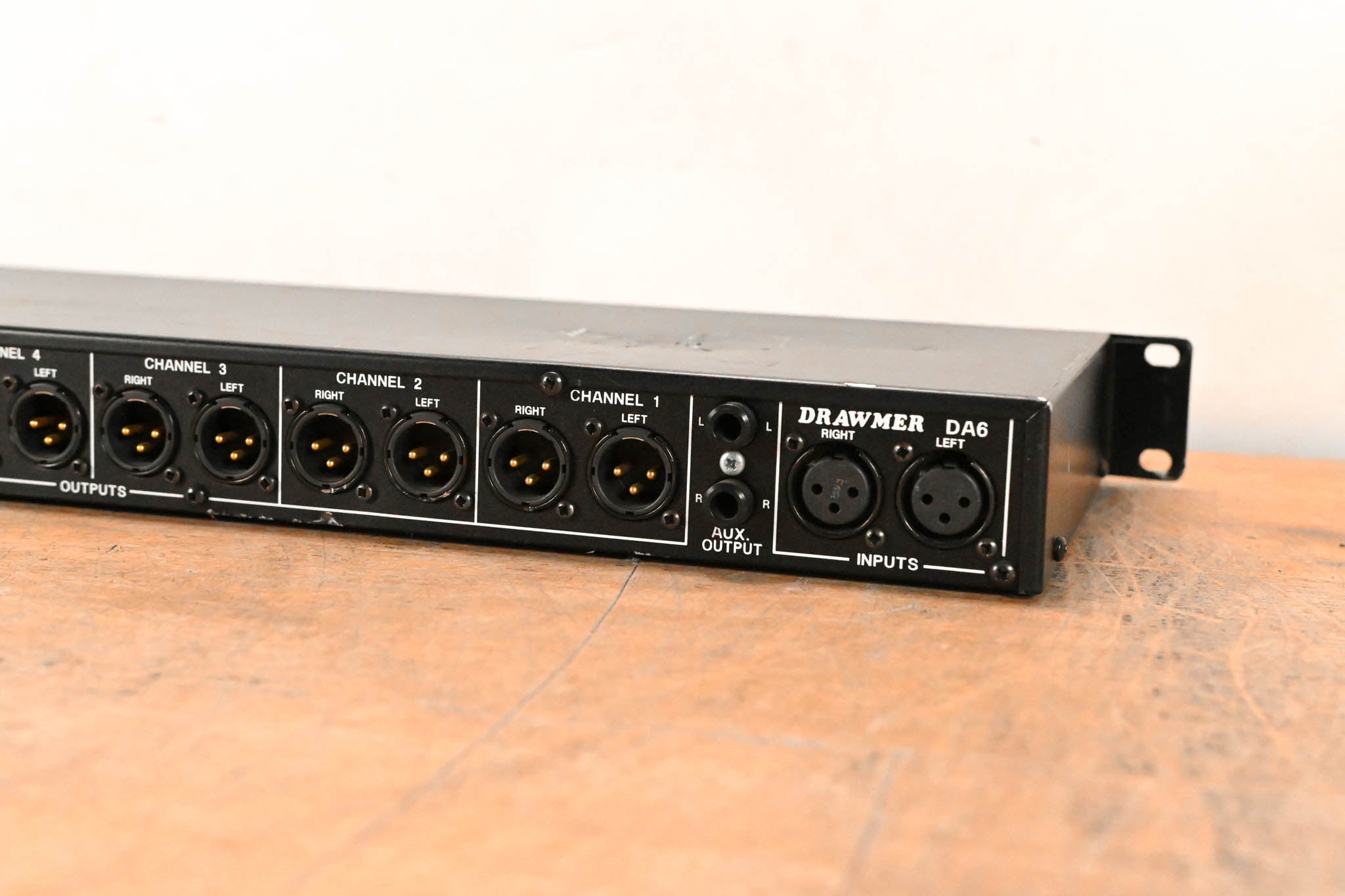 Drawmer DA-6 Stereo In, 6x Stereo Out Balanced Distribution Amplifier