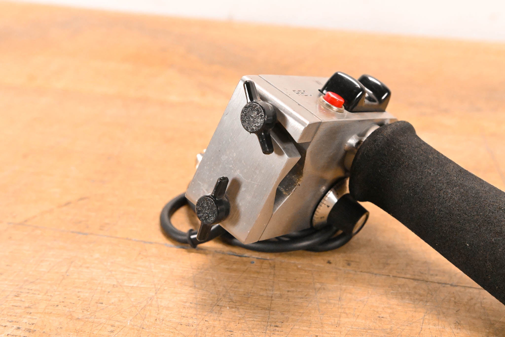 VariZoom VZ-PRO-F 8-pin Fujinon Zoom Control