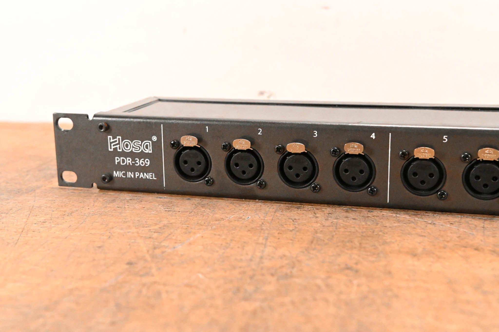 Hosa PDR-369 XLR3F to XLR3M Patch Bay