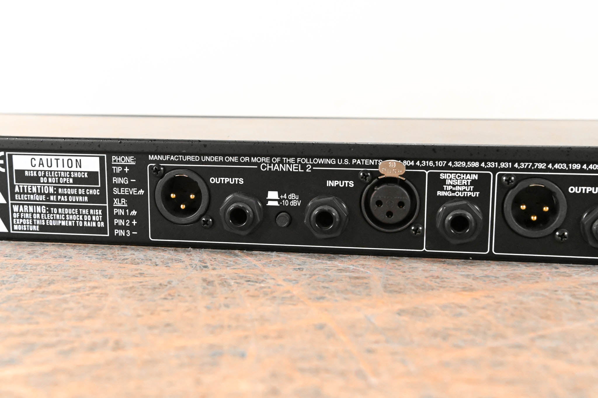 dbx 166XL 2-Channel Compressor/Limiter/Gate