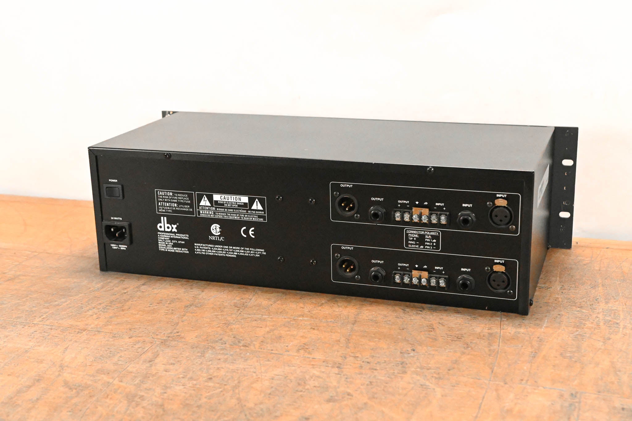 dbx 2231 Dual-Channel 31-Band Graphic Equalizer/Limiter