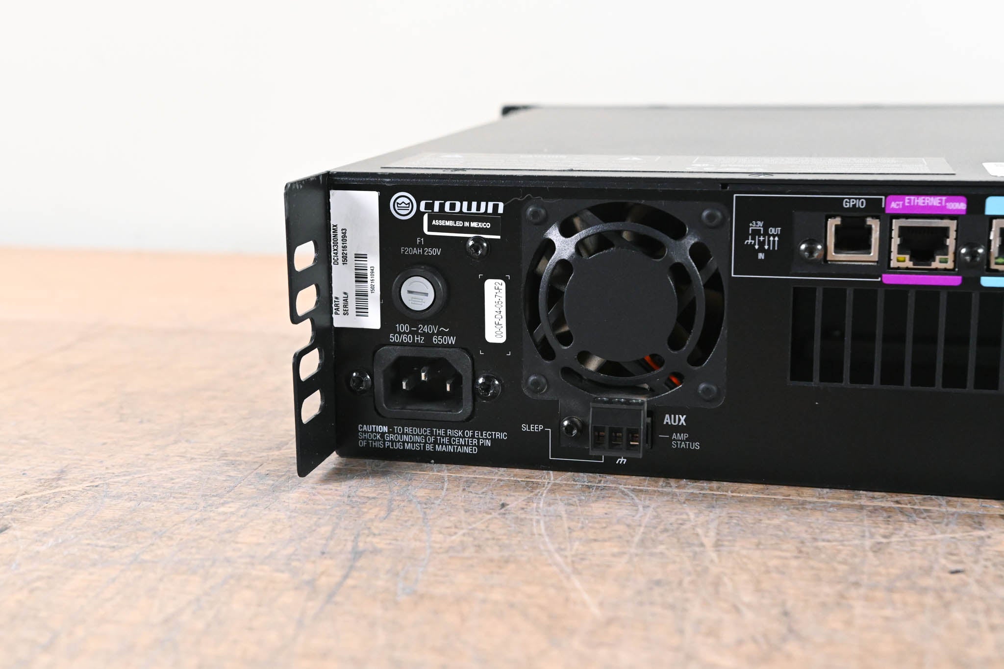 Crown DCi 4|300N DriveCore Install 4-Channel Power Amplifier