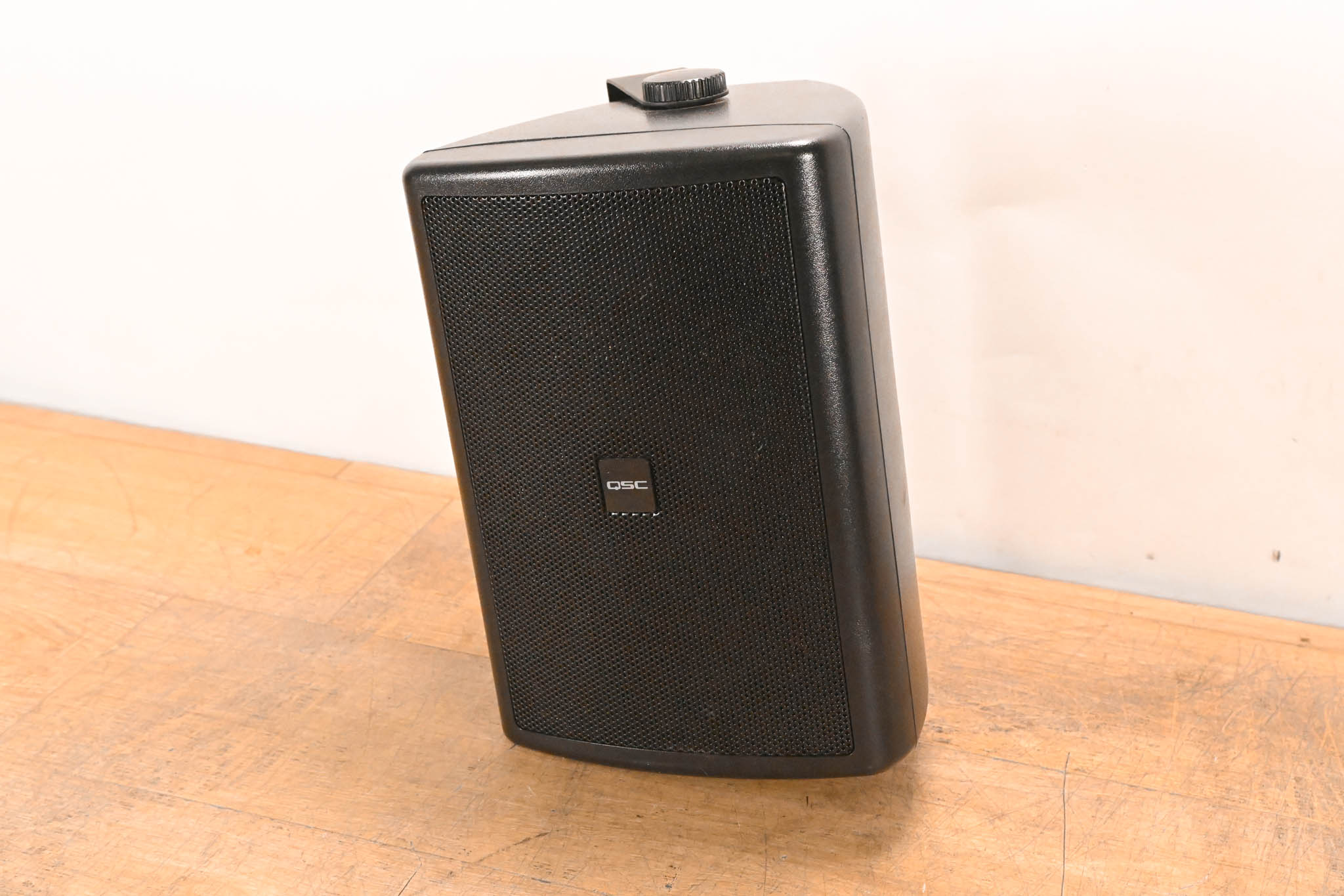 QSC AcousticCoverage AC-S6T 6.5" 2-Way Surface Mount Speaker