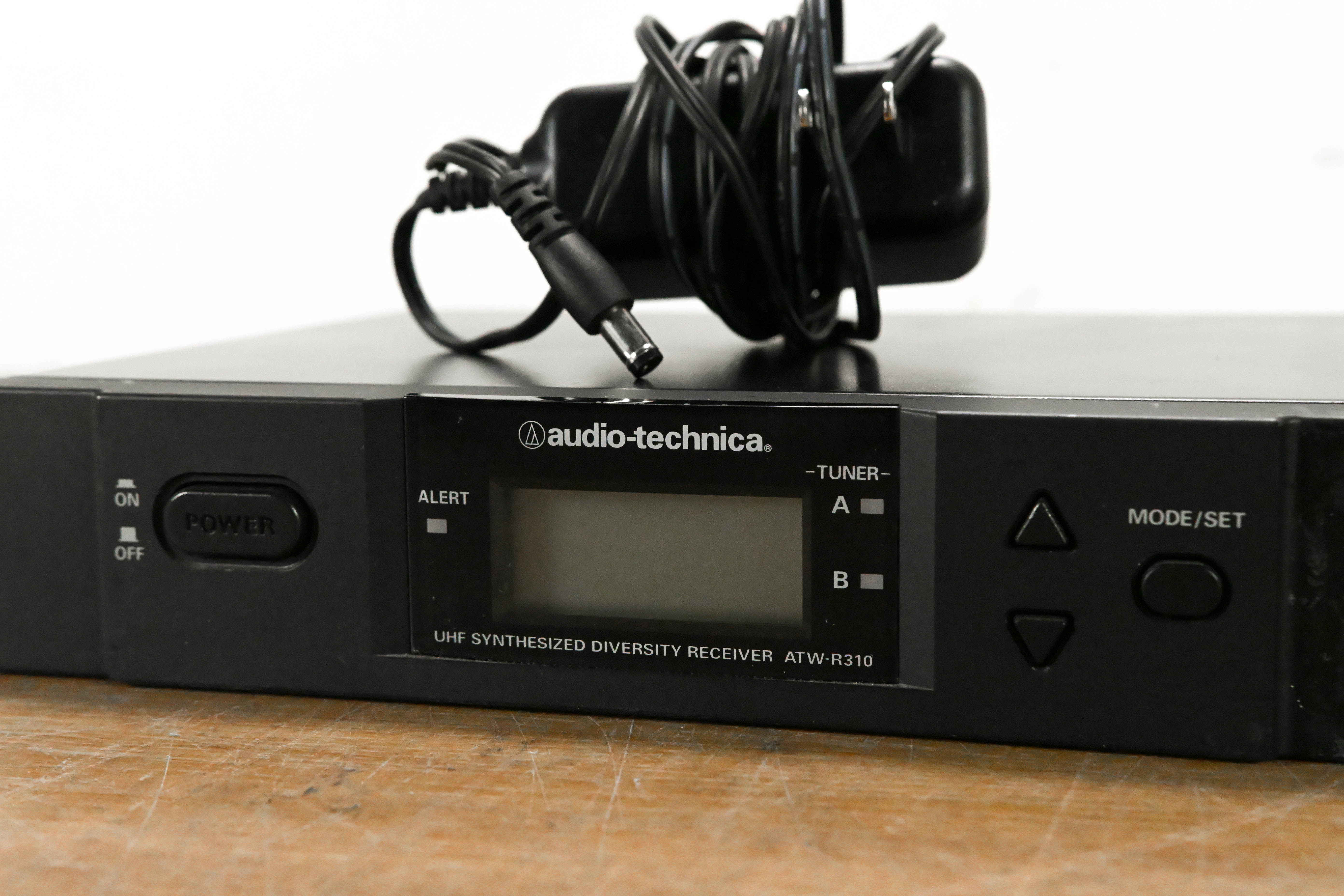 Audio-Technica ATW-R310 Wireless Receiver w/ ATW-T341 Mic - 541-566 MHz