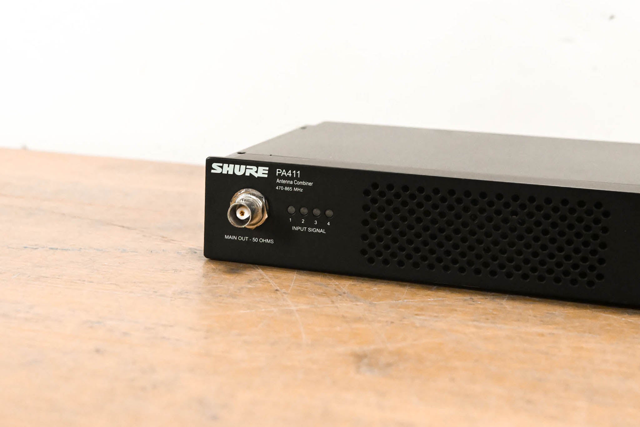 Shure PA411 Antenna Combiner for PSM 300 Series Wireless NO POWER SUPPLY