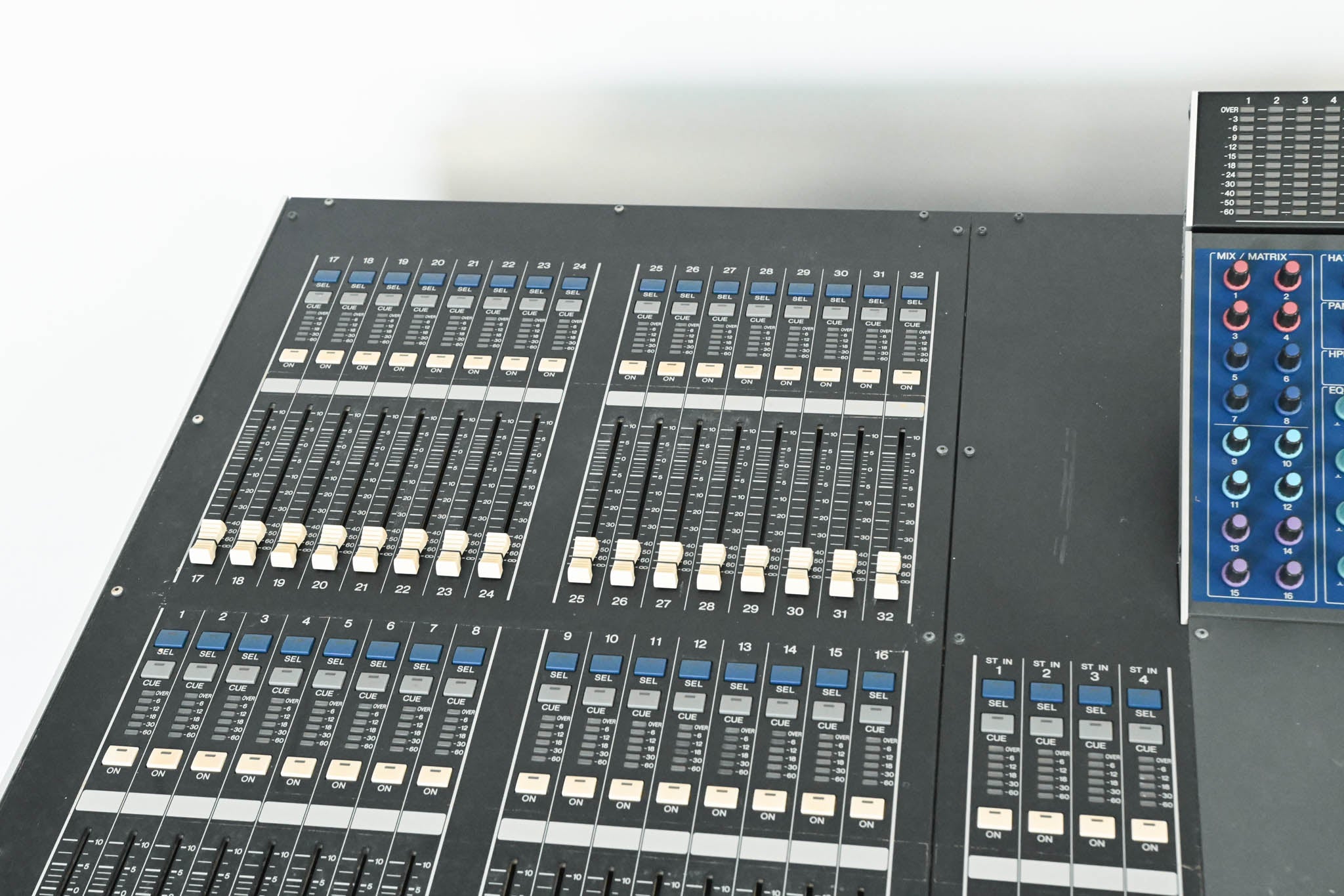 Yamaha M7CL-48 48-Channel Digital Audio Mixing Console