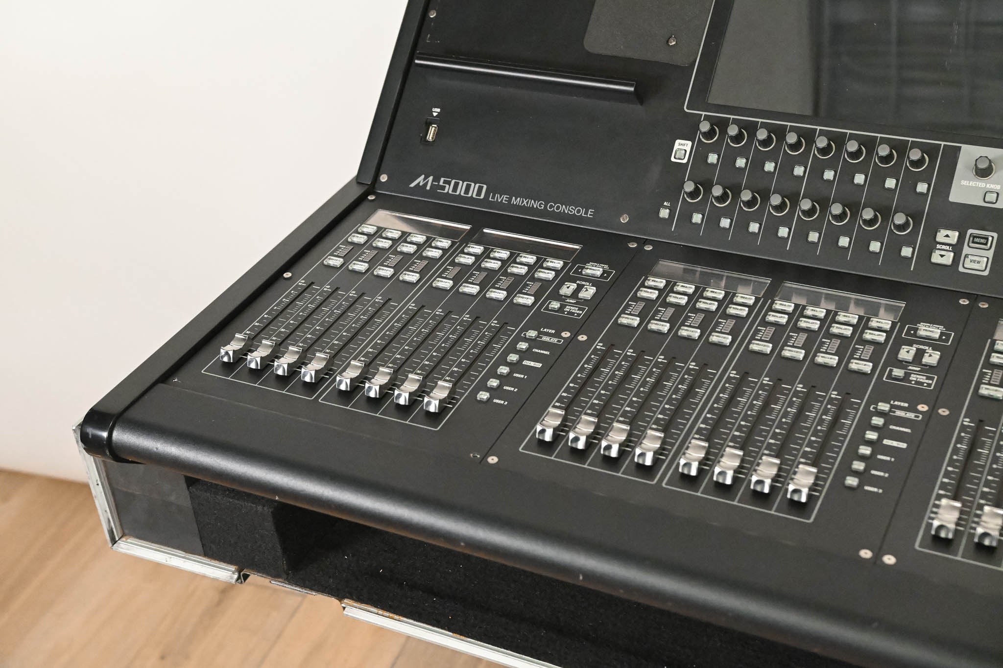 Roland M-5000 Live Mixing Console with Road Case