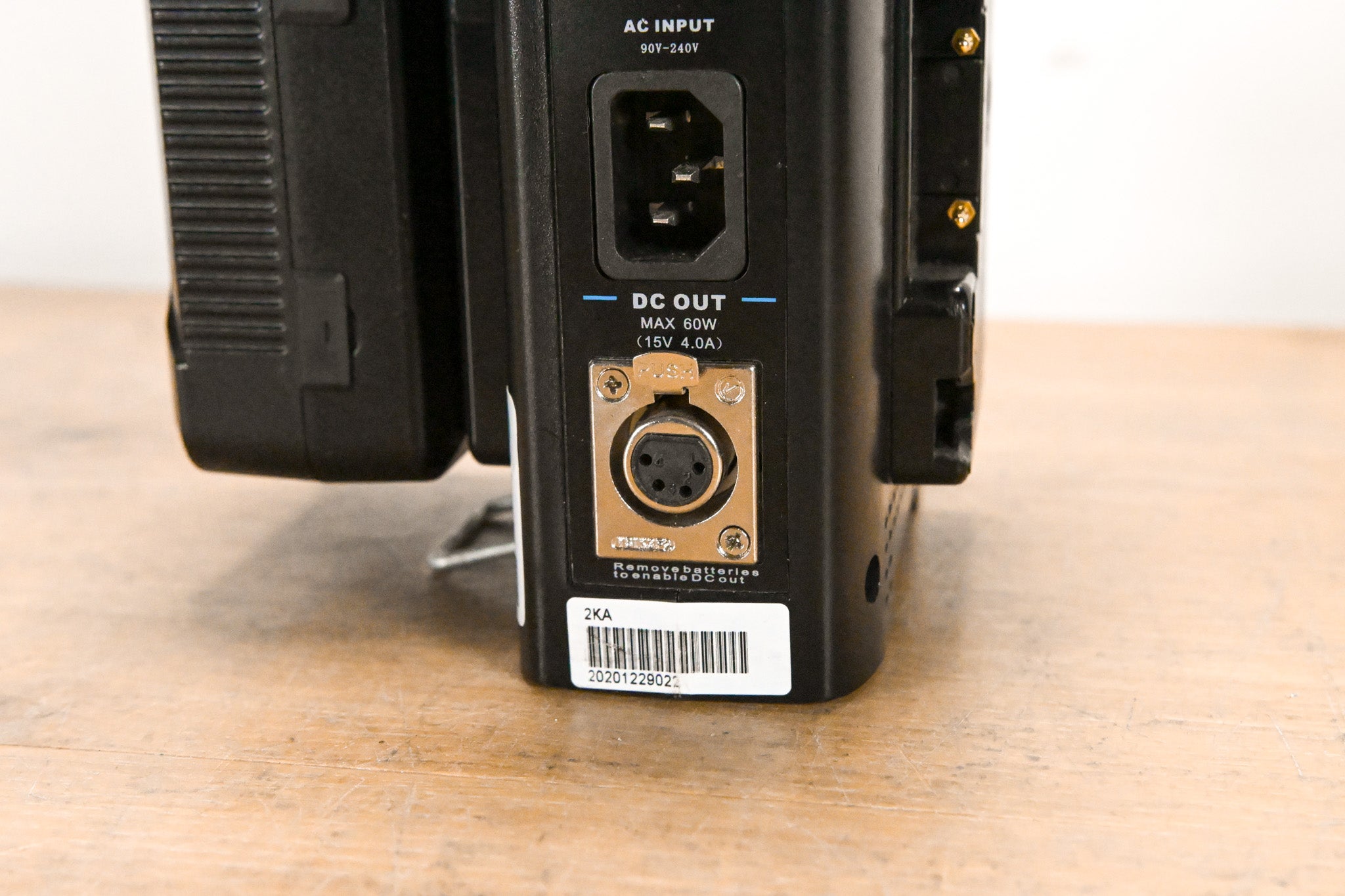 IndiPRO PD-2KA Gold-Mount Dual Battery Charger w/ one 98Wh Battery
