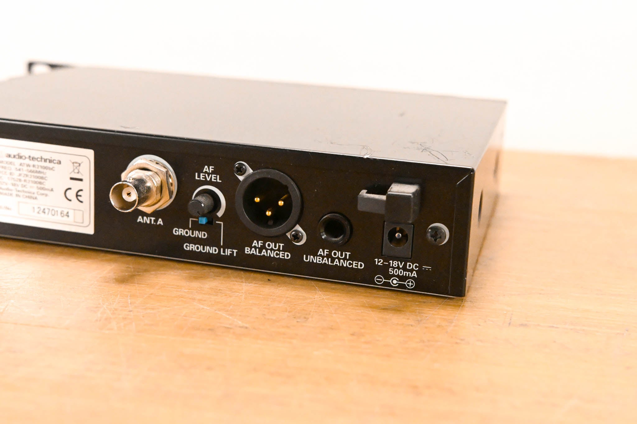 Audio-Technica ATW-R3100bC Receiver w/AEW-T4100 Mic: 541-566MHz (NO PSU)